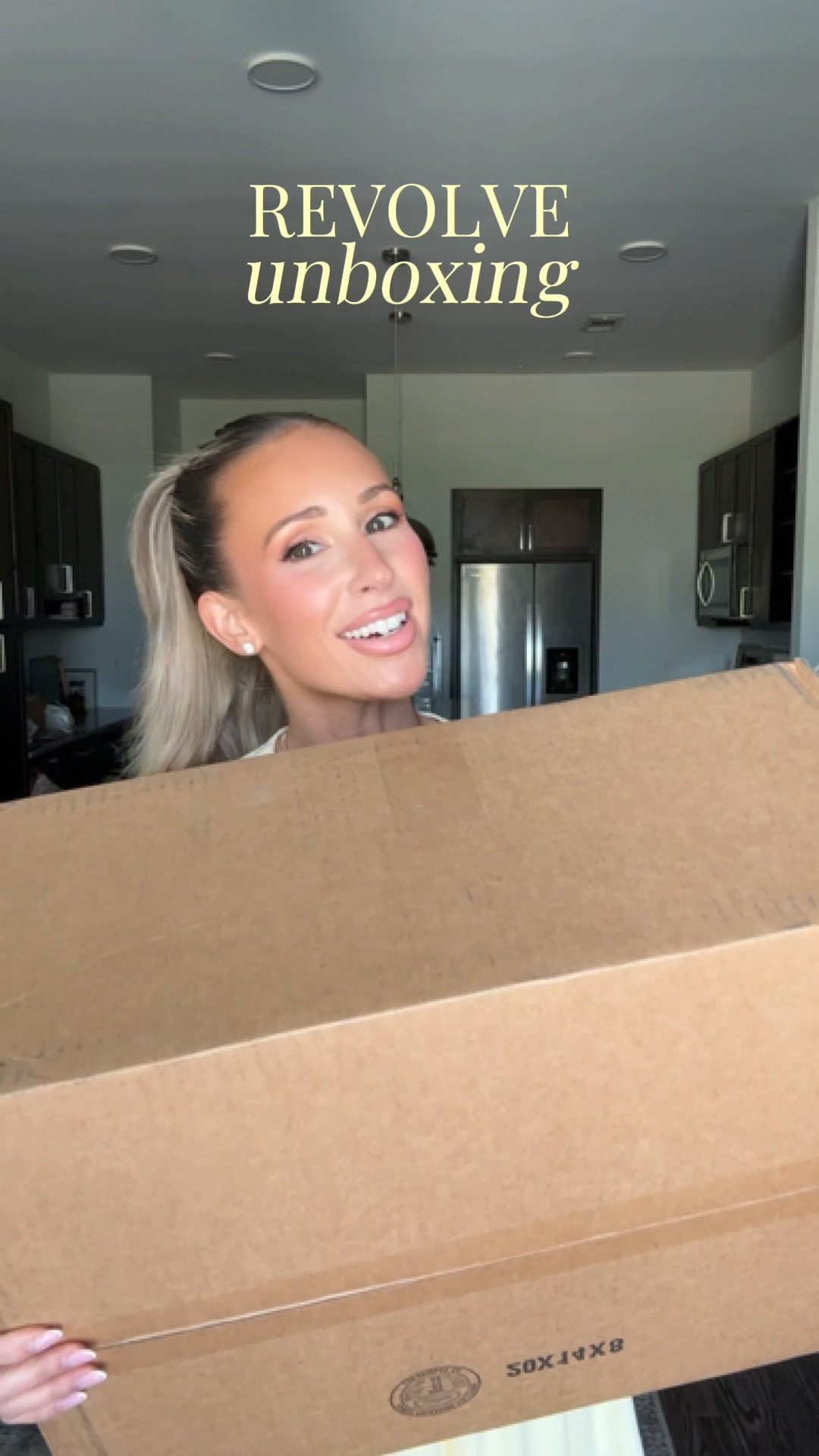 Unbox my may gifting from @Revolve 🙌🏼 So many cute & affordable pieces! Will do a part 2 of a full try on of everything!


Revolve haul. Summer style. Summer outfit. Style inspo. Outfit inspo. Shopping. What I ordered.