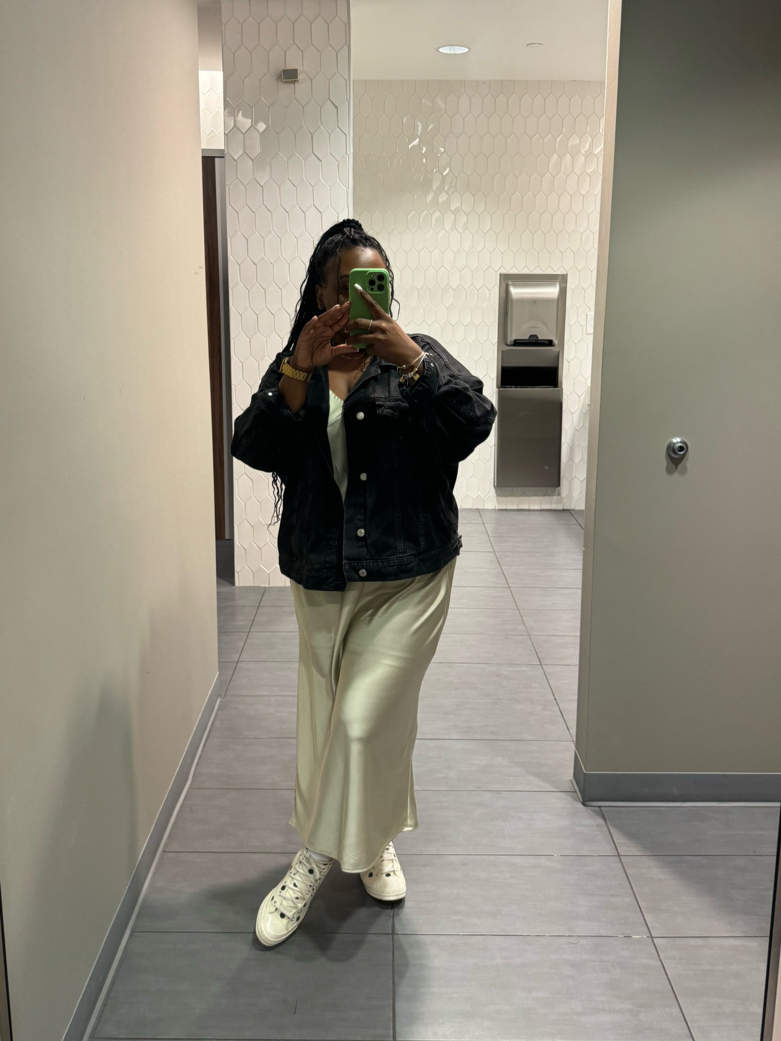 Chill Work Day. Chic x Street 🔥

#LTKFindsUnder50 #LTKMidsize #LTKStyleTip