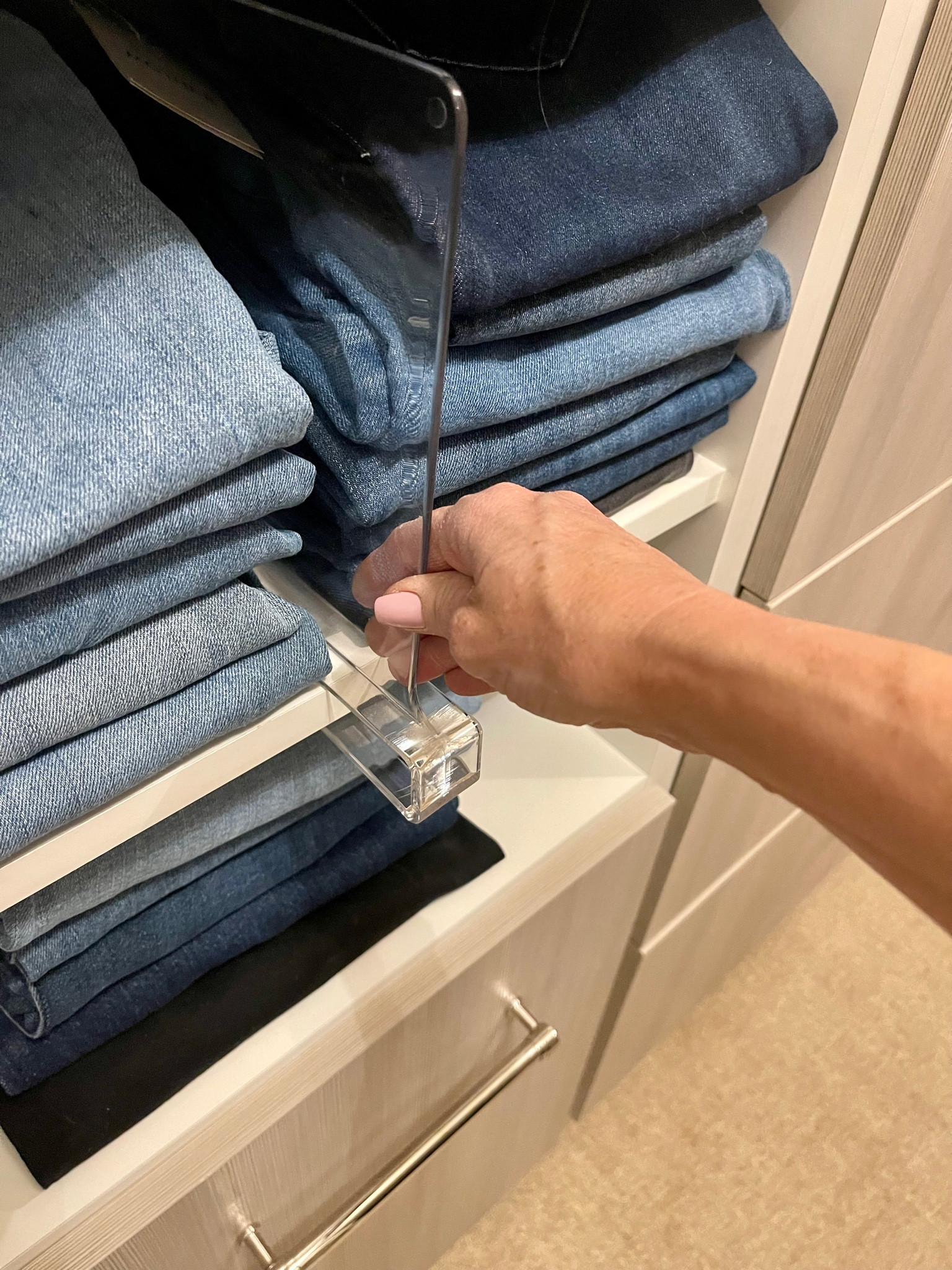 Shelf dividers are a must if you’re putting anything folded on a shelf! (Sweaters, jeans, etc)

#organize #organizewithtracy #closet

#LTKhome
