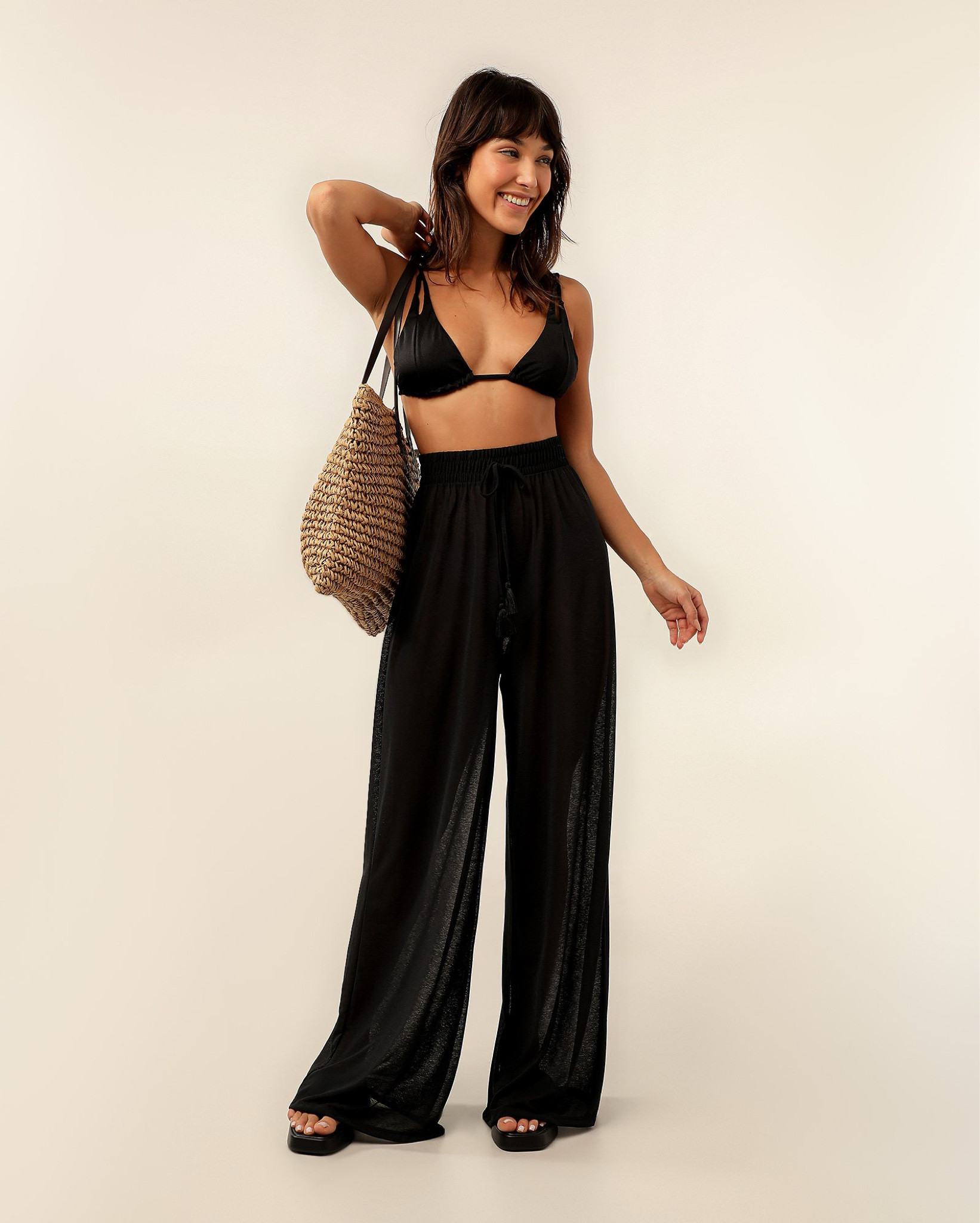 Saída de praia perfeita da @riachuelo 
10% off com o Cupom: RCHLO739230AFL