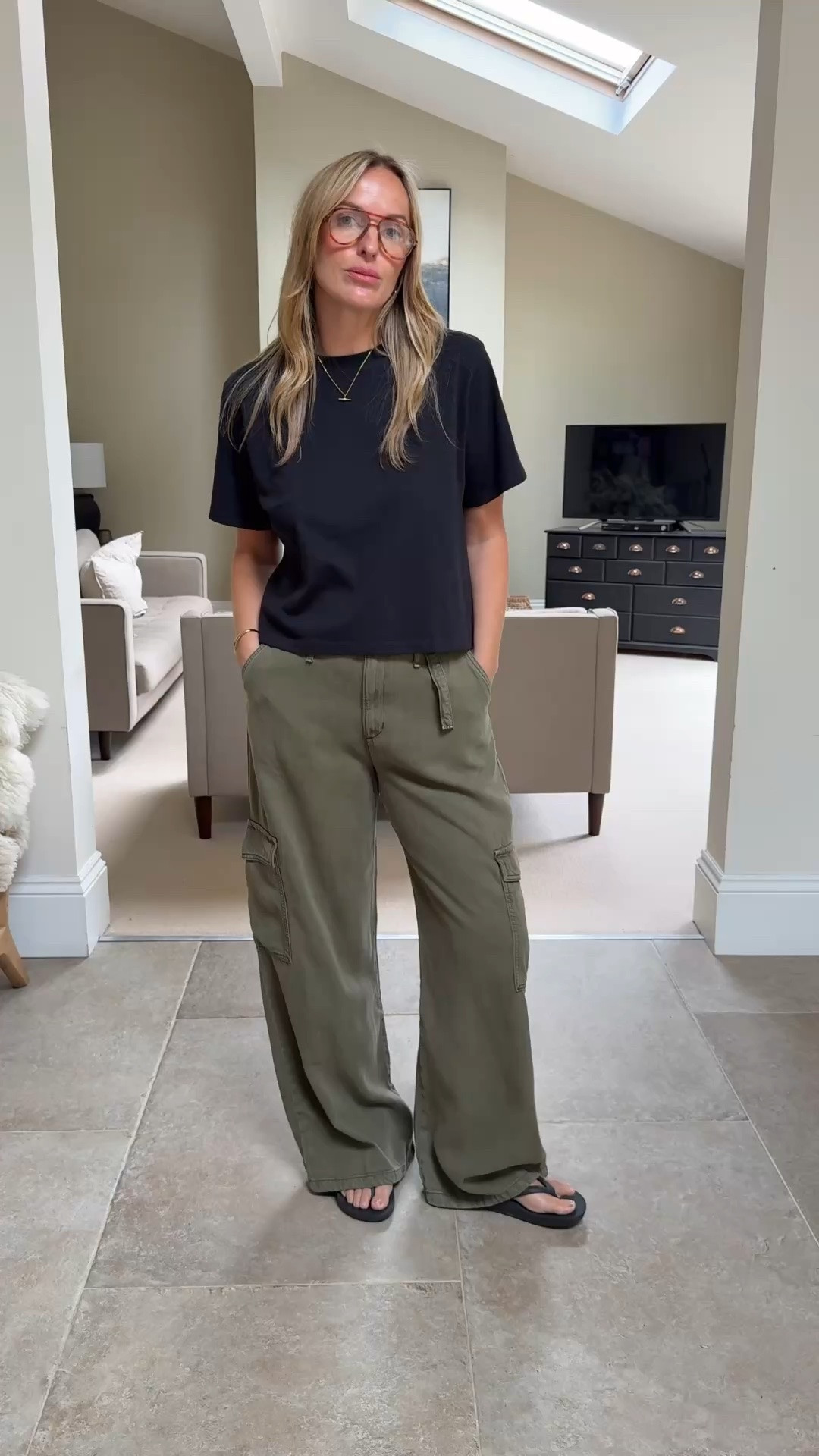 also tried the same ‘style’ ‘baggy dad’ in the cargo trouser - the fit is different - more of a drapey wide leg but I love it ! Fabric is beautiful 100% lyocell 
Fit slouchy 31 waist is a generous 14 
Wearing 31/32 here. It’s a touch loose at the waist on me but works with the tie . 

#ad
Amazon fashion 
Levi’s

#LTKsummer #LTKsale #LTKtravel