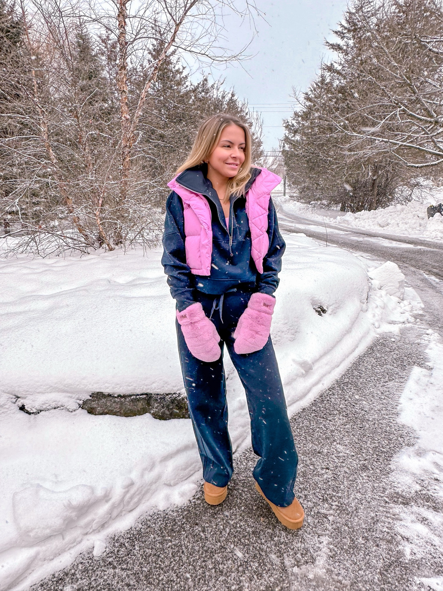 in my pink era 🩷❄️ 
Vest: 4
Sweater: XS/S
Pants: 6

#LTKGiftGuide #LTKSeasonal #LTKstyletip