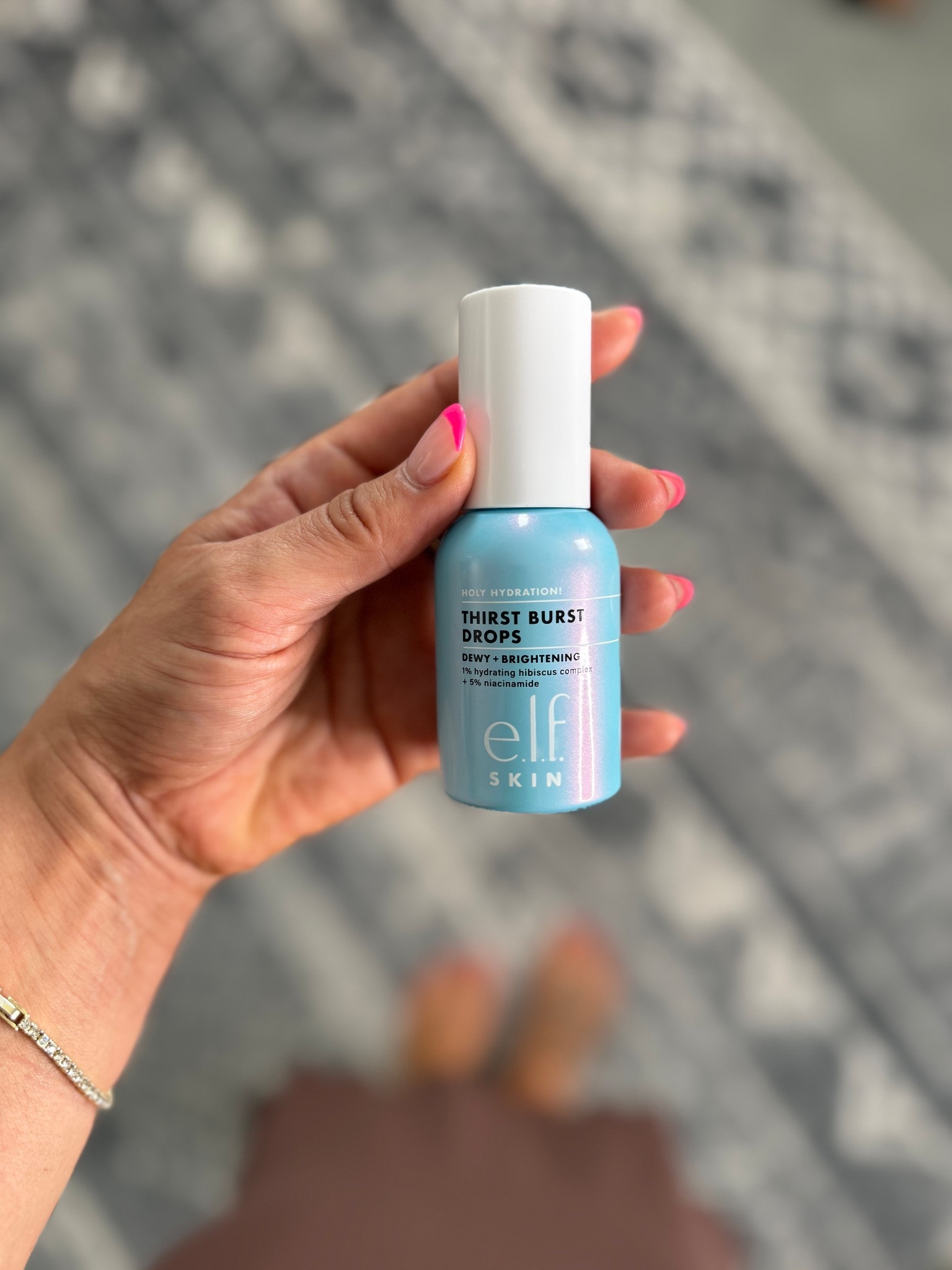 New favorite primer!! 10/10!! Can be used alone, under makeup, or mixed in to your favorite foundation 👌 leaves you with the the prettiest dewy glow 🙌

#LTKStyleTip #LTKFindsUnder50 #LTKBeauty