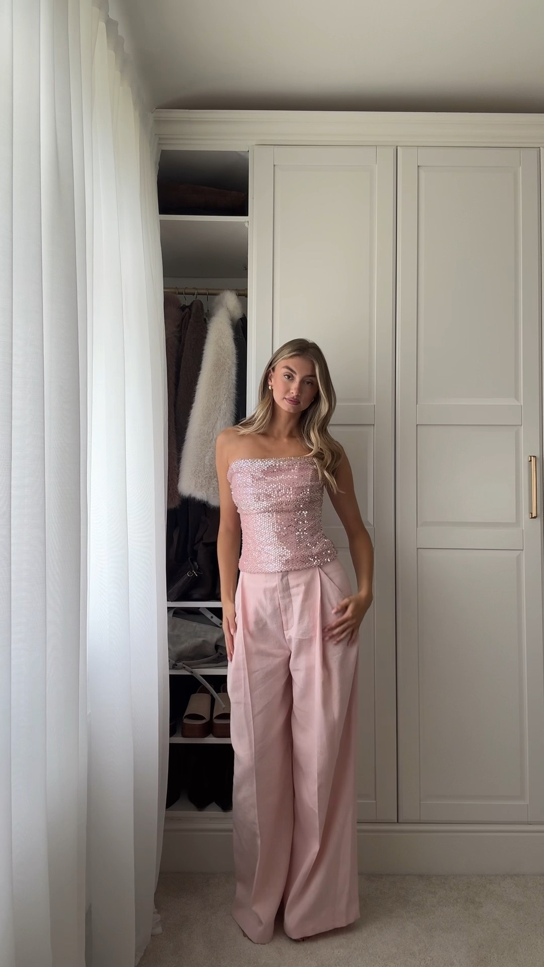 An all pink Zara look 💗


Zara outfit, pink outfit, Zara new in, corset top, sequin