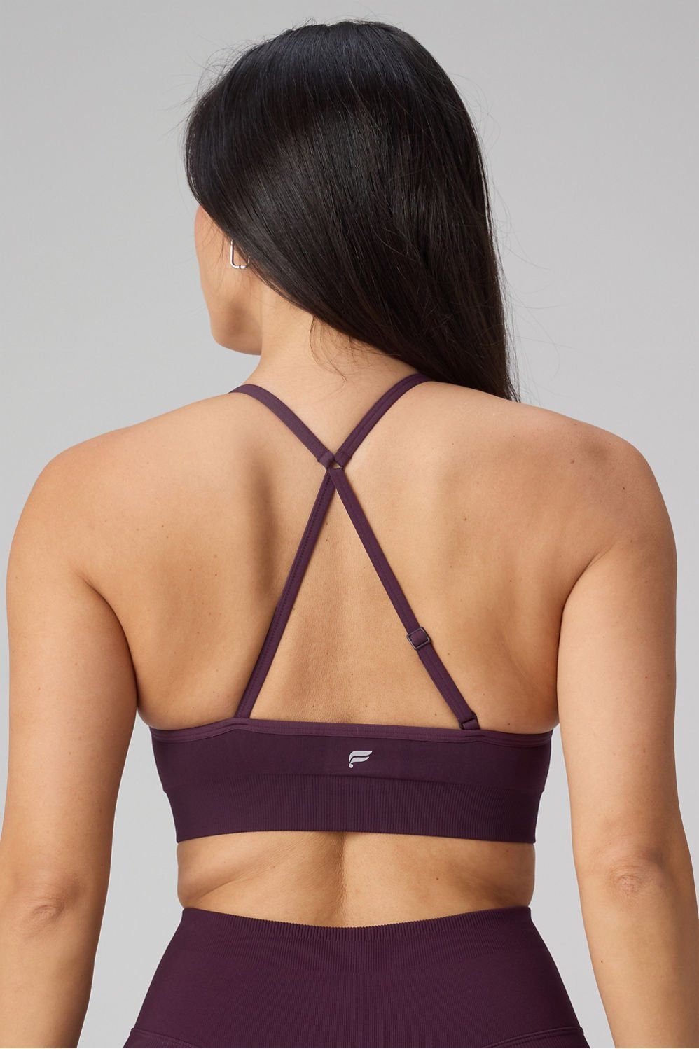 Seamless V-Neck Low Impact Bra | Fabletics