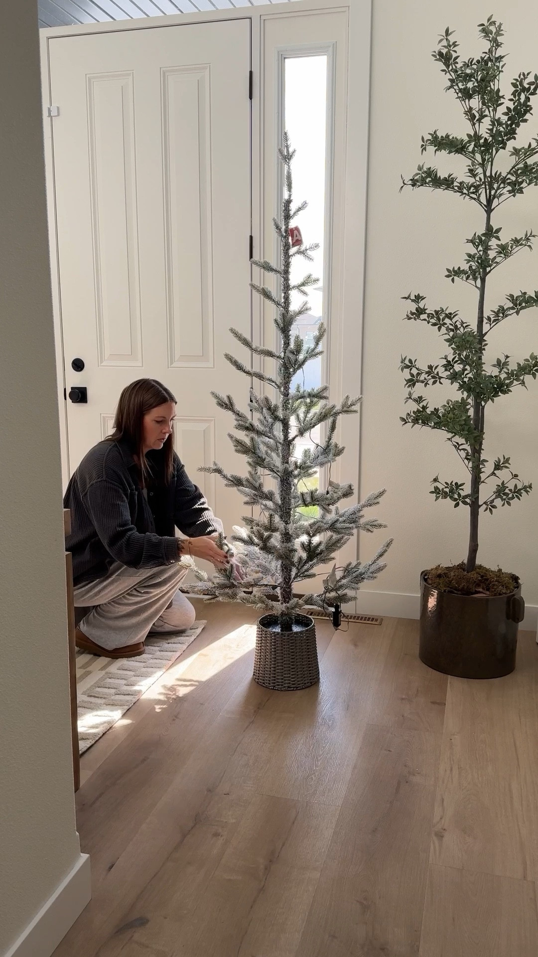 Pre-lit Flocked Balsam Fir Artificial Christmas Tree with Basket is currently 50% off! Available in 3 sizes (this is the 6’ size). Perfect tree for a kids room, empty corner, etc  

#LTKFindsUnder50 #LTKHoliday #LTKSaleAlert