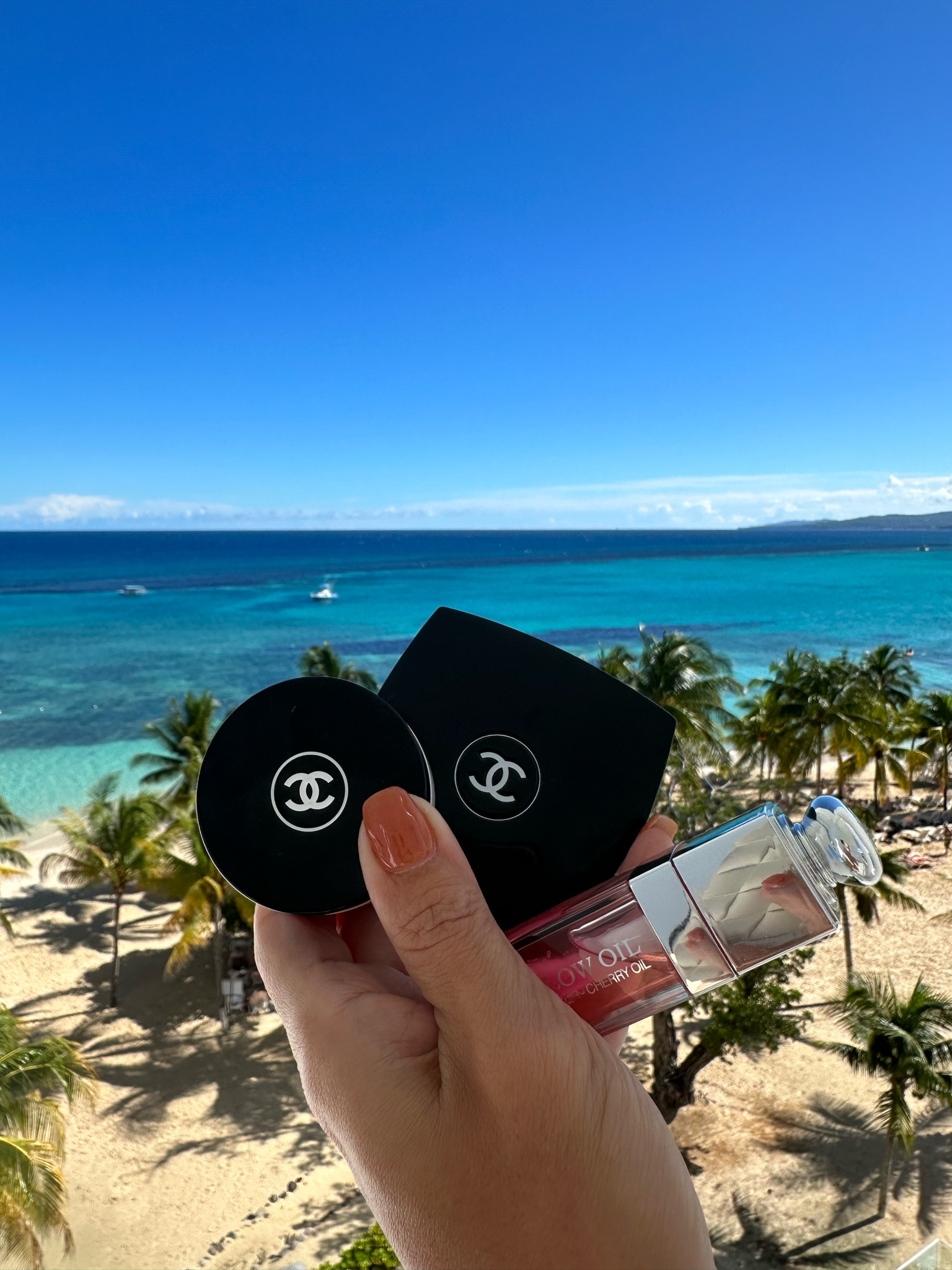 Chanel double mirror, Chanel lip treatment, Dior lip oil 

#LTKGiftGuide #LTKHoliday