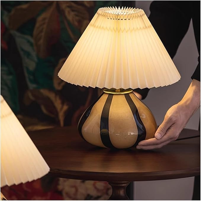 GRFIT Bedside Table lamp Bedroom Lamp Table Lamp Medieval Style Pleated Home Decor Ornament Premi... | Amazon (US)