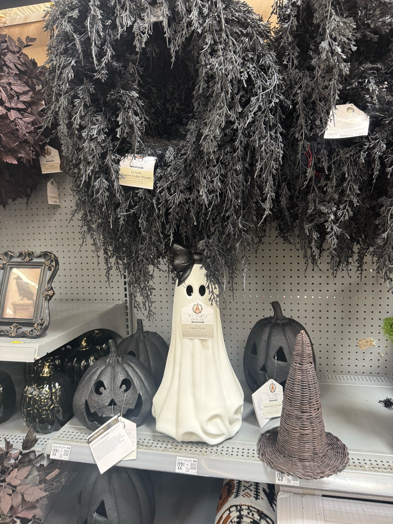 Halloween, Walmart

#LTKSeasonal #LTKHome #LTKgrwm