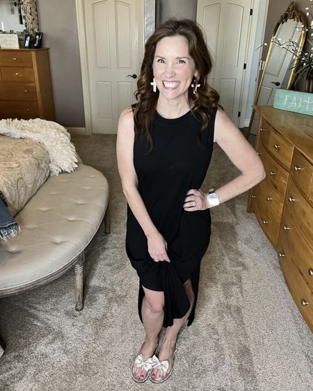 Love this summer dress and it has pockets too! Perfect to keep cool and stylish this summer 


#crazybusymama 

#LTKfindsunder50 #LTKstyletip #LTKover40