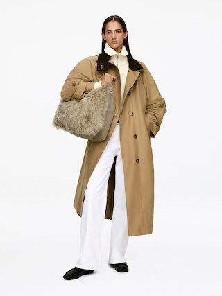 Tragetasche aus Veloursleder und Shearling | Arket EU