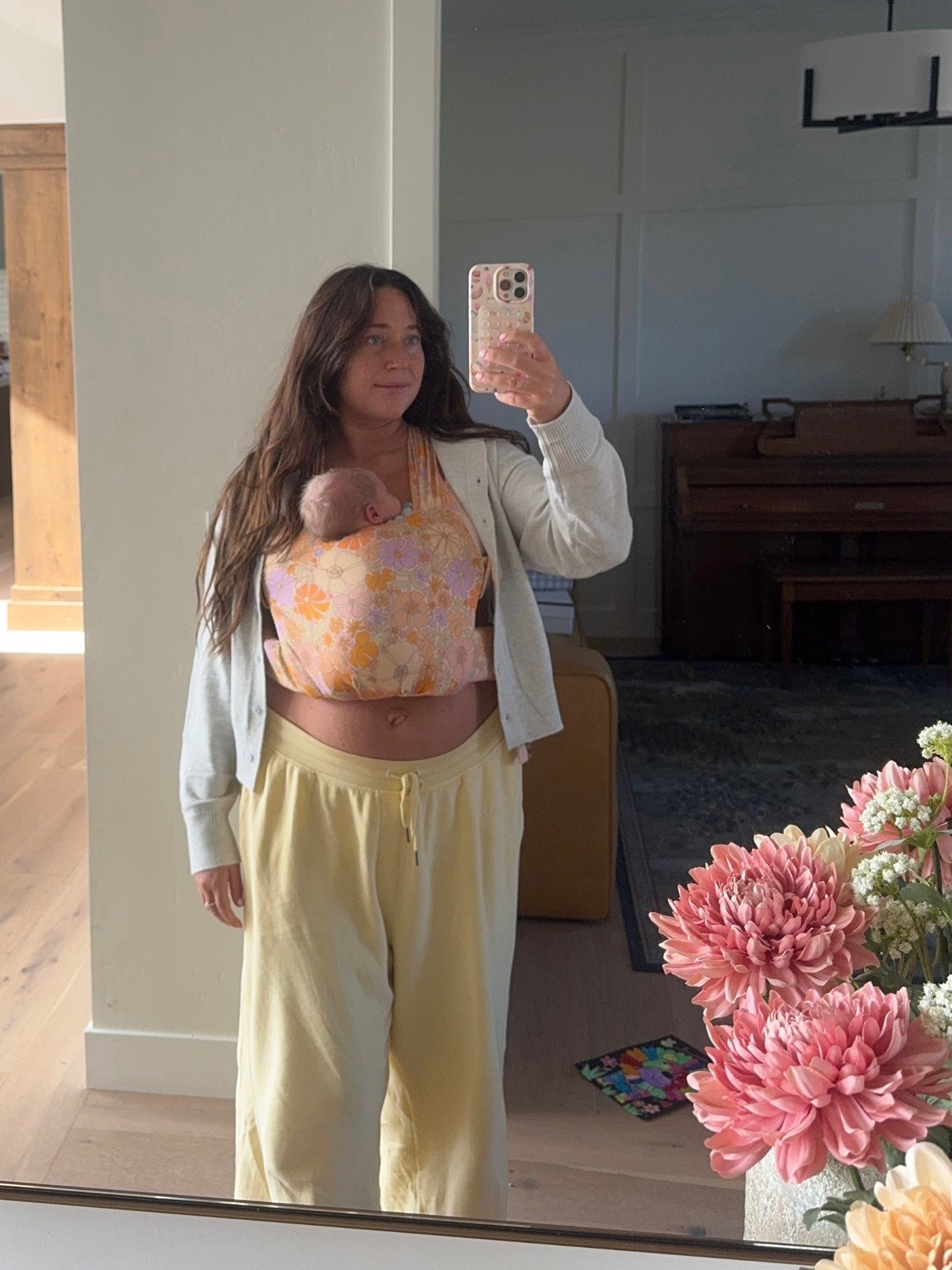 Been absolutely loving this wrap. Takes only 30 seconds to put on myself and it’s comfy

#LTKFamily #LTKBump #LTKBaby