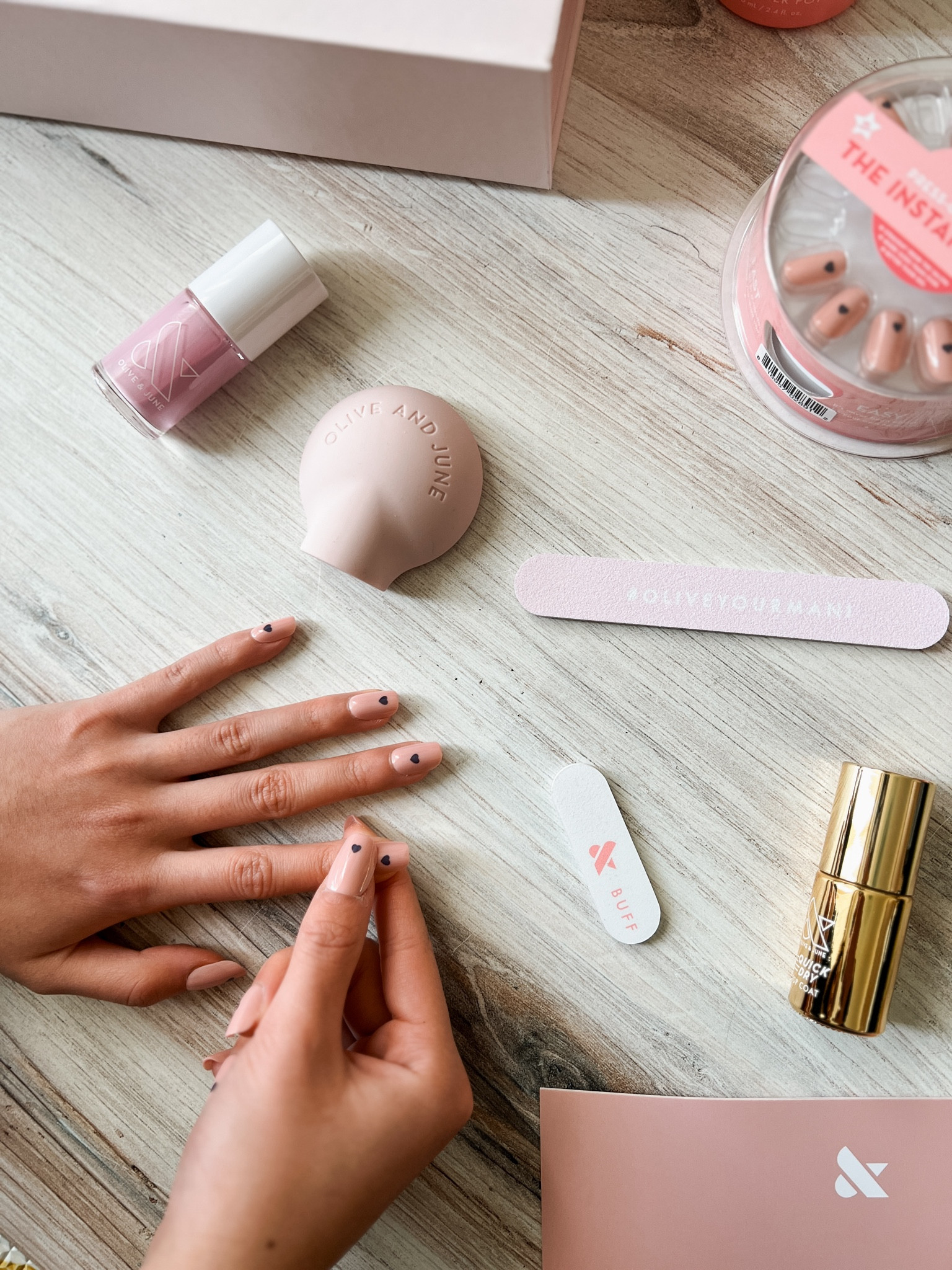 A great gift for teens! One of my favorite gifts to give my kids and their friends!

#LTKbeauty