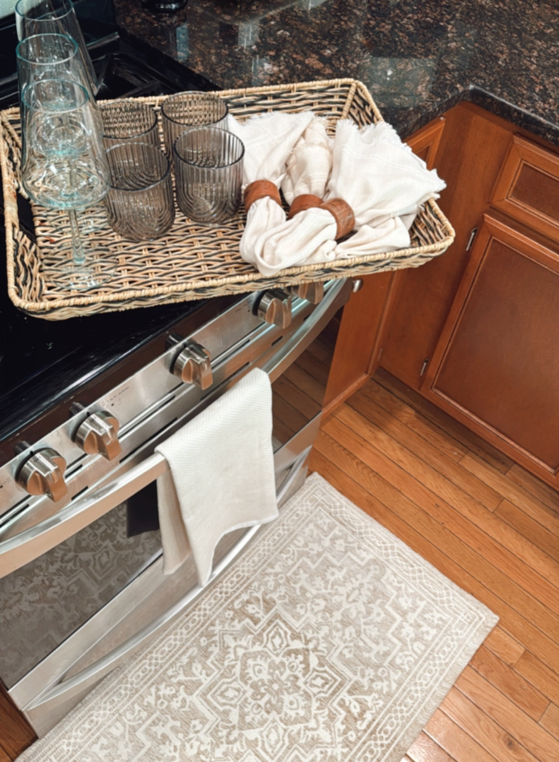 Walmart kitchen indoor|outdoor #walmart #walmartkitchen #walmartbetterhomes #betterhomes

#LTKHome