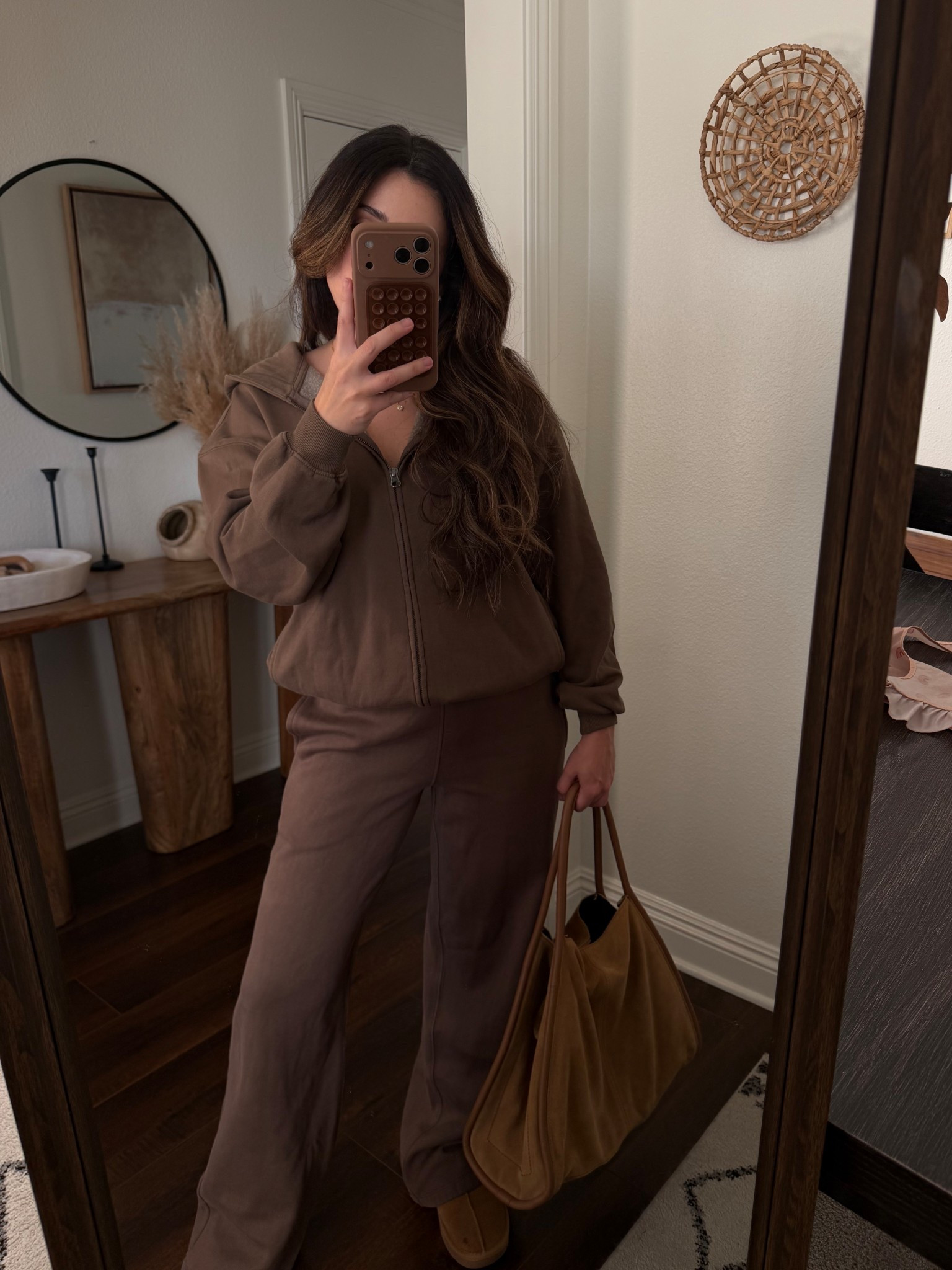 Target Lounge Sweat Set #TargetStyle #TargetSweatshirt wearing a XXS in pants and XS in top