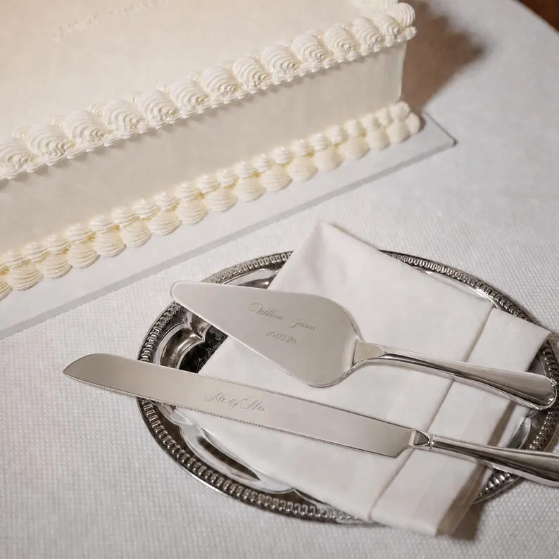 Engraved Wedding Cake Knife Set, Personalized Cake Server Set, Luxury Bridal Cake Cutting Set, Cu... | Etsy (Global)