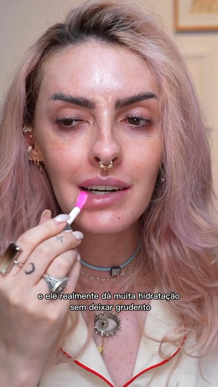 O gloss milionário da Dior agora tem concorrência 😜 @karenbachinibeauty



#LTKbrasil #LTKbeauty