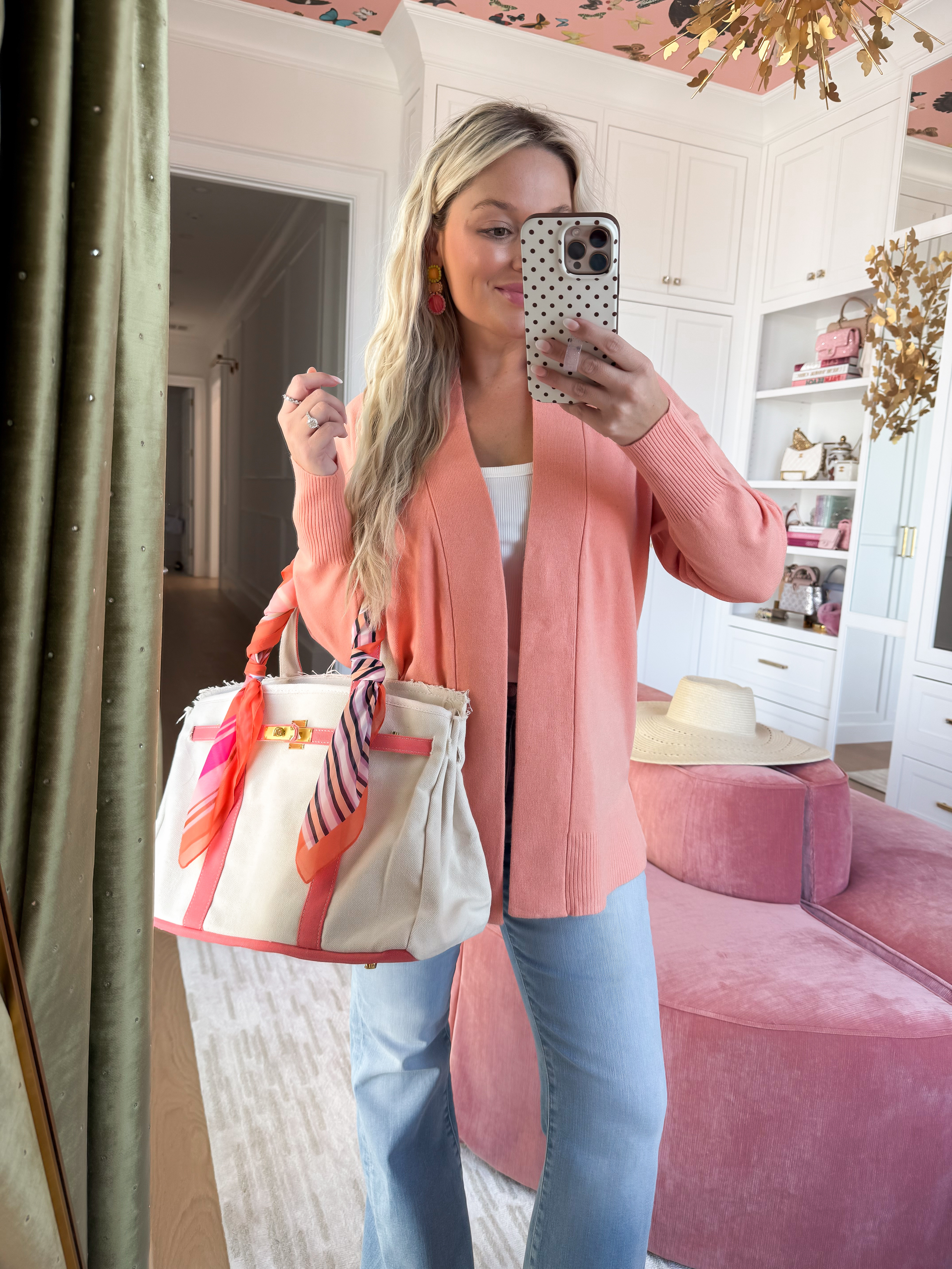 Easy spring cardigan - size small! Jeans run TTS! 

 

#LTKootd #LTKmomlife #LTKWorkwear