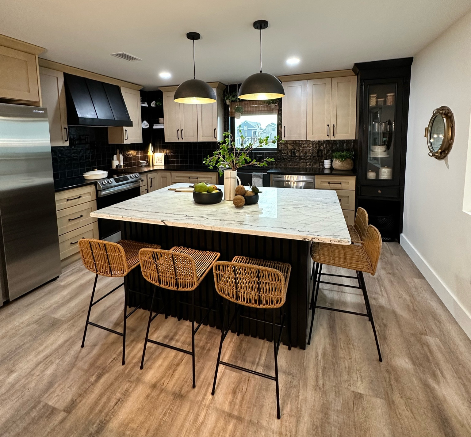 We’re so happy everyone is loving the show so far! I’ve linked everything for you so you can now shop the kitchen from Battle On The Beach! 😍

#LTKfamily #LTKhome #LTKFind