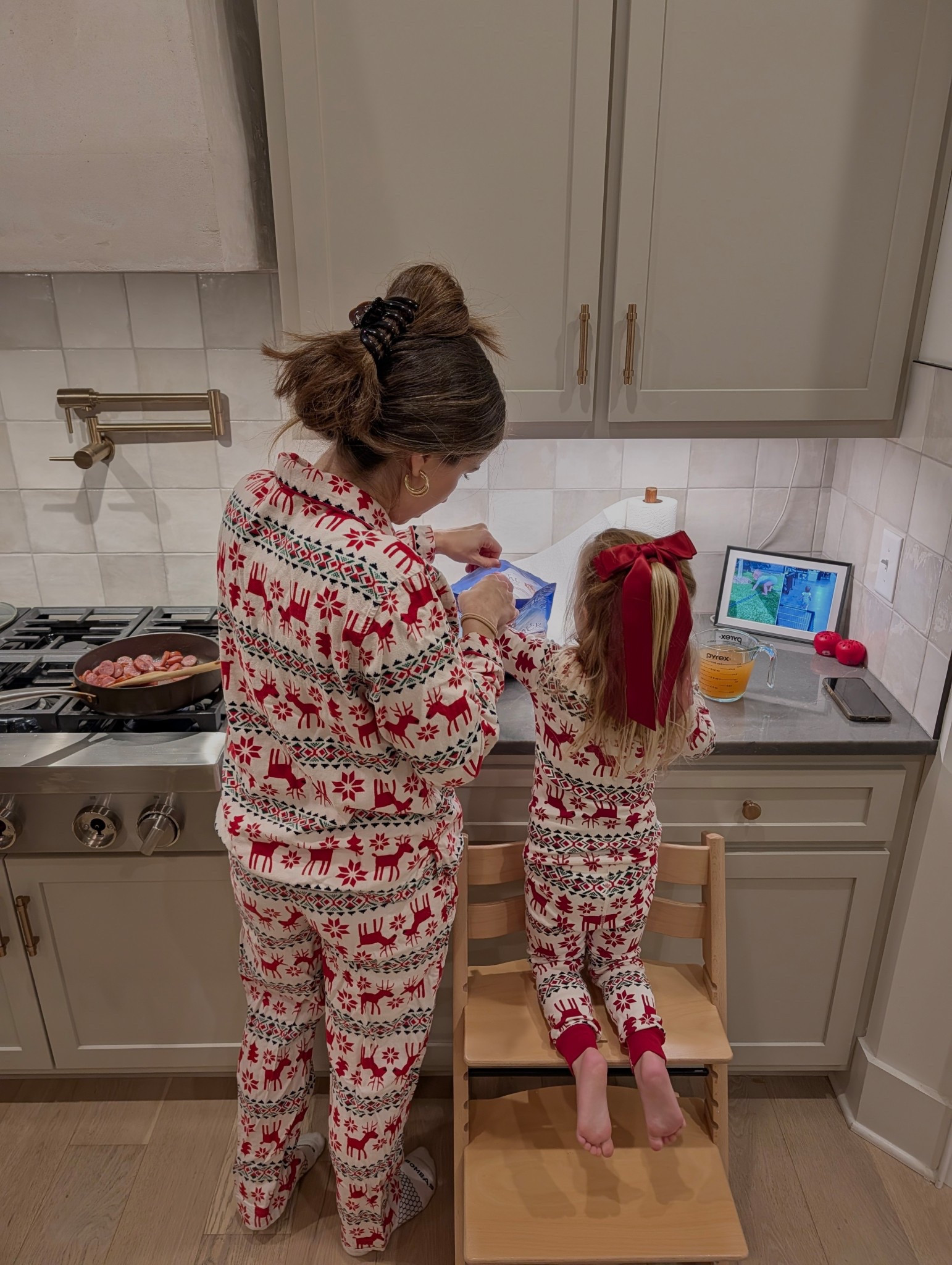 Cooking in our matching Christmas pjs that we wear every single year! Love the matching mommy and me pjs from Hanna Andersson. 

 

#LTKHoliday #LTKmomlife #LTKKids