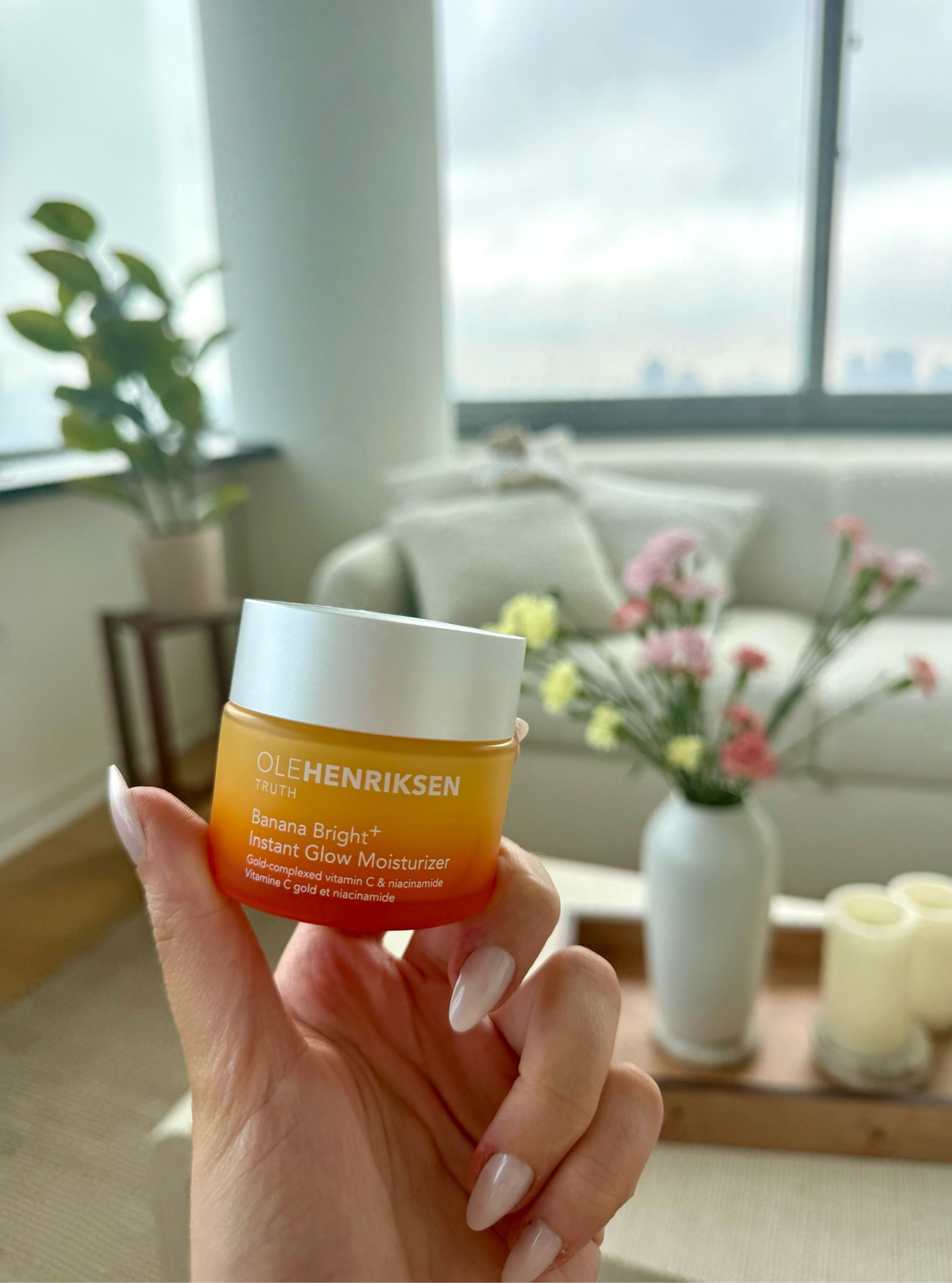 I have stubborn dark spots and my skin has been super dry recently, so I wanted a really hydrating moisturizer with brightening benefits and here we are! This smells so good I want to eat it (but don’t lol)! 💖

#LTKbeauty