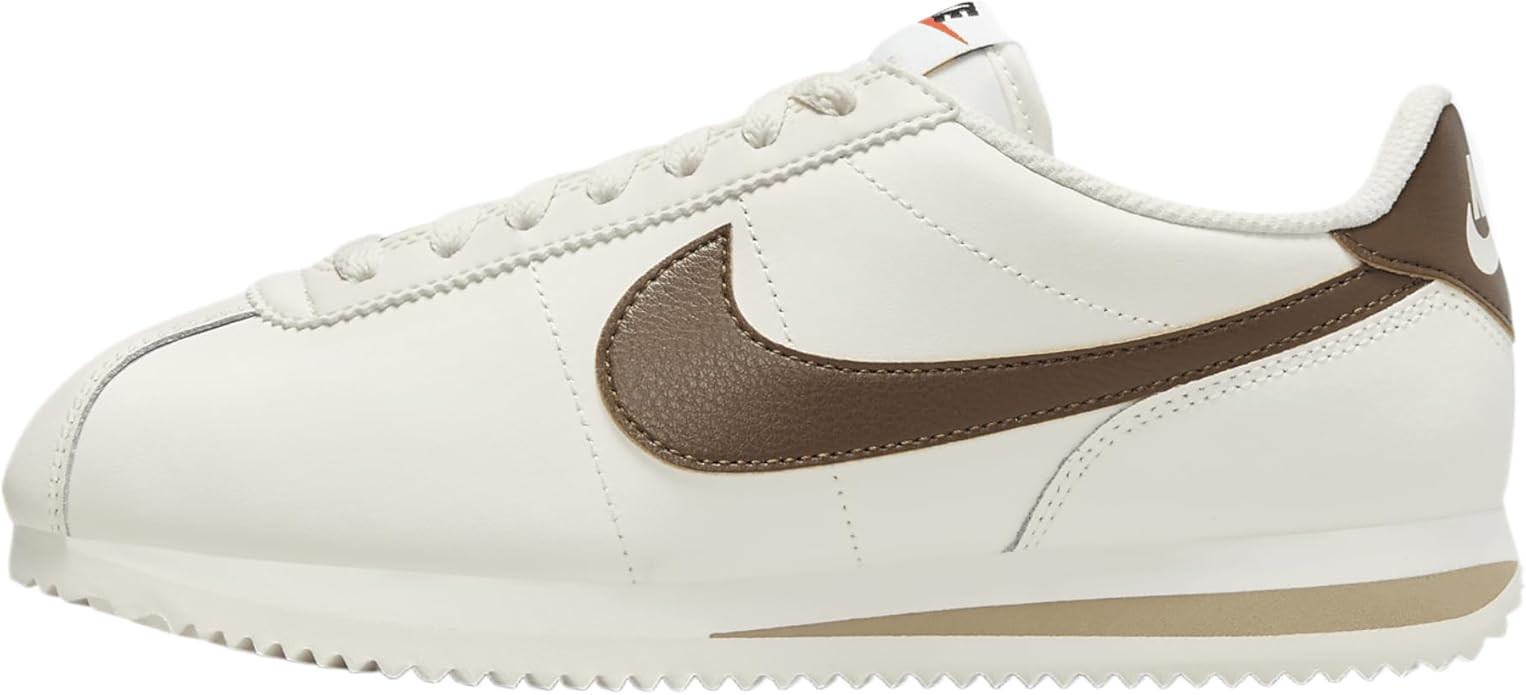 Nike Women's Cortez Fashion Trainers | Amazon (US)