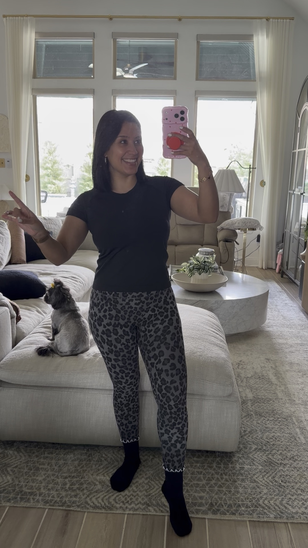 The cutest lululemon leggings and top 