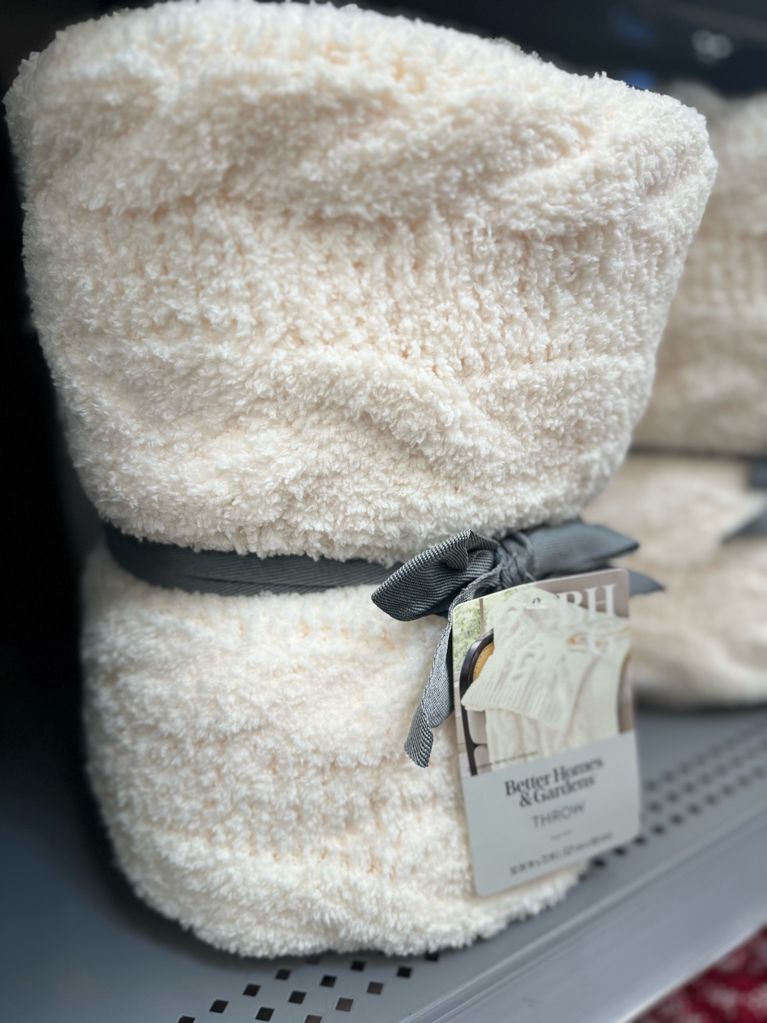 $219 and under soft blankets! 



#LTKHoliday