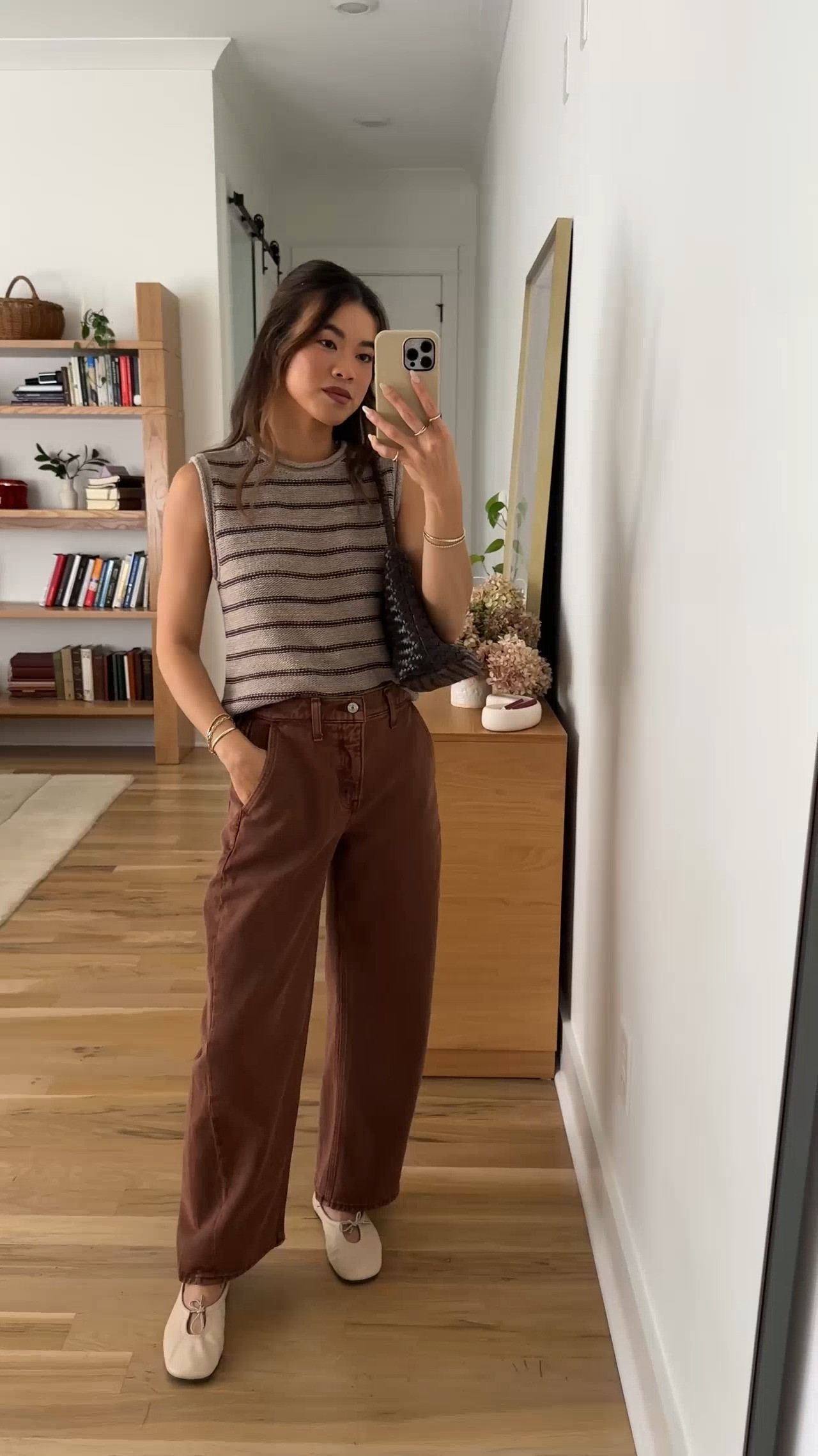 Are you looking for fall petite jeans? These @abercrombie jeans come in short inseams and multiple colors!

Sizing info:
-Abercrombie High Rise Barrel Jean (Size 24 Short in Chestnut Belted)
-Abercrombie 100% Cotton Rollneck Sweater Shell (Size XS in Light Brown Stripe)

Petite style, petite fashion, mom outfit, mom style, petite pants, petite outfit ideas, petite outfits, best pants for petite, petite denim, spring style, spring outfits, vacation outfits, summer outfits, Summer style, summer trends, summer blouse, fall jeans, fall pants, fall blouse, autumn top

#LTKootd #LTKSeasonal #LTKPetite