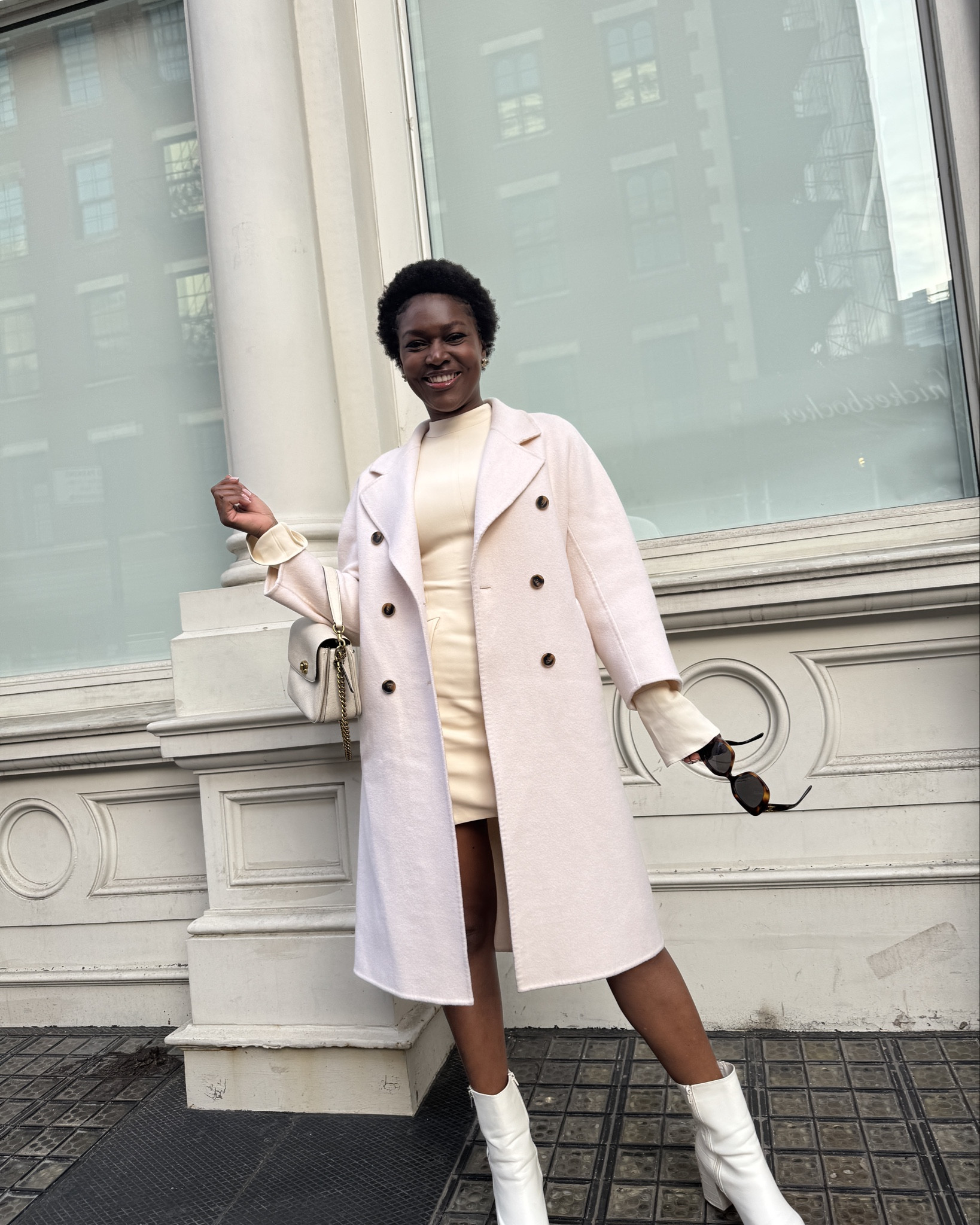 Add a white coat to your rotation and thank me later! 

#LTKMothersDay #LTKdayinmylife #LTKootd