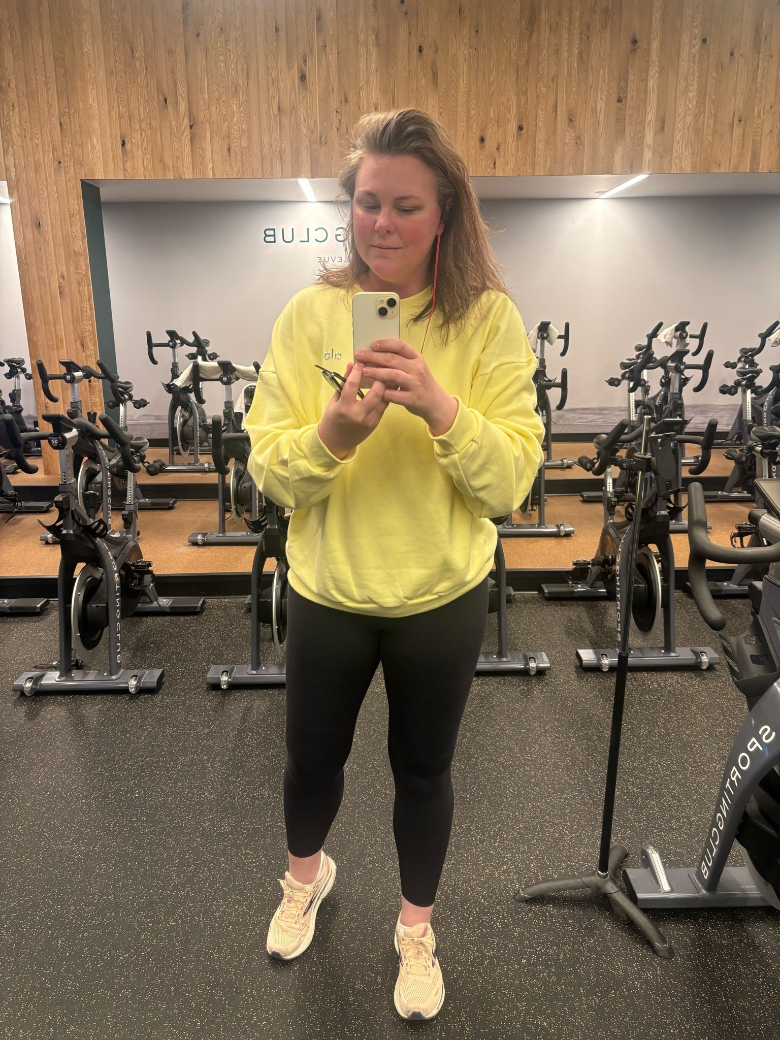 Today’s spin class sweatfit 🚲

#LTKfitnessgoals #LTKselfcare #LTKActive