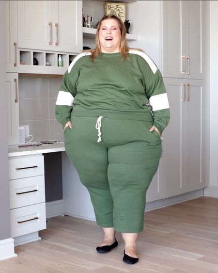 This shade of green with the pop is white is amazing - this plus size sweatsuit hugs my curves and is so flattering! 
#plussizefashion #plussizecoords #targetdealdays

#LTKcurves #LTKSeasonal #LTKstyletip