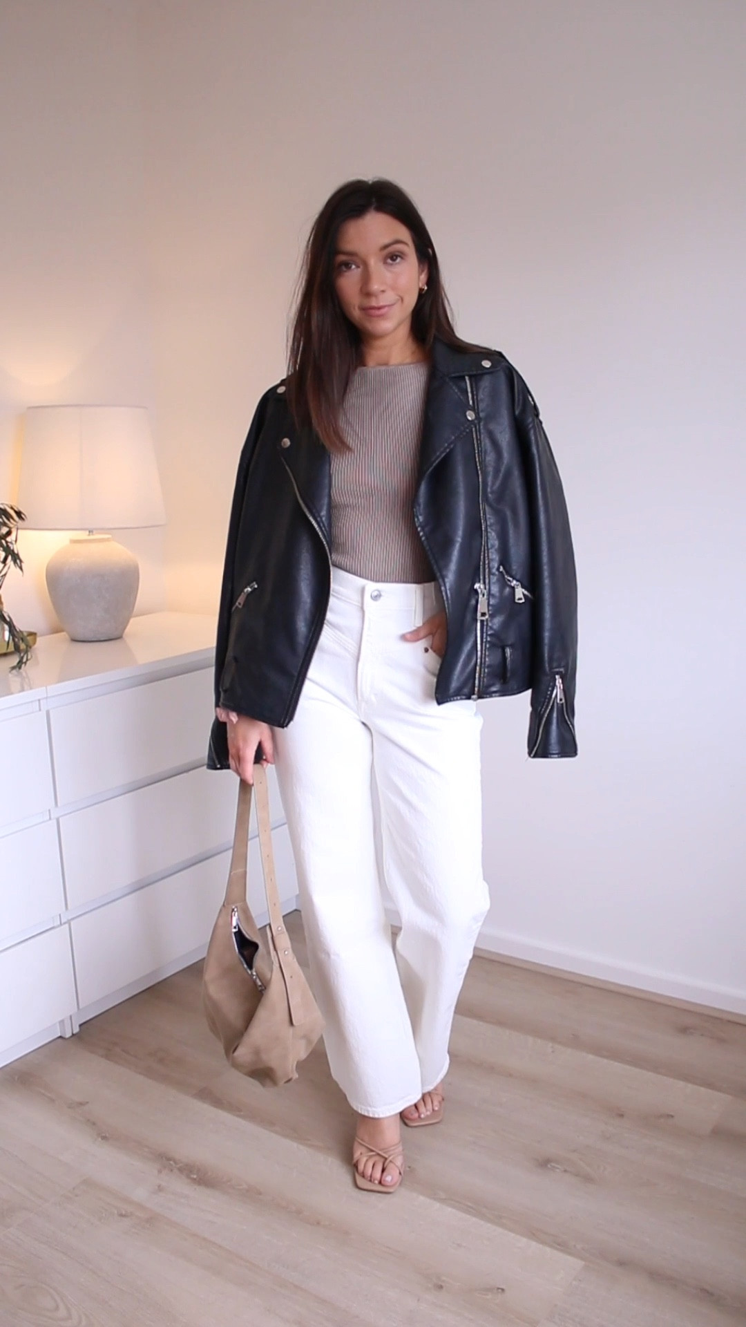 Spring outfit with Abercrombie 

Top : ottoman slash neck top in size XXS 
Jeans : curve love straight 90s jeans in W25 short leg 
Jacket : Missguided 
Trainers : adidas sambas 
Bag : pretty little thing 

Use AFXLTK for 20% off Abercrombie this weekend 19-21st April 



#LTKSeasonal #LTKsalealert #LTKeurope