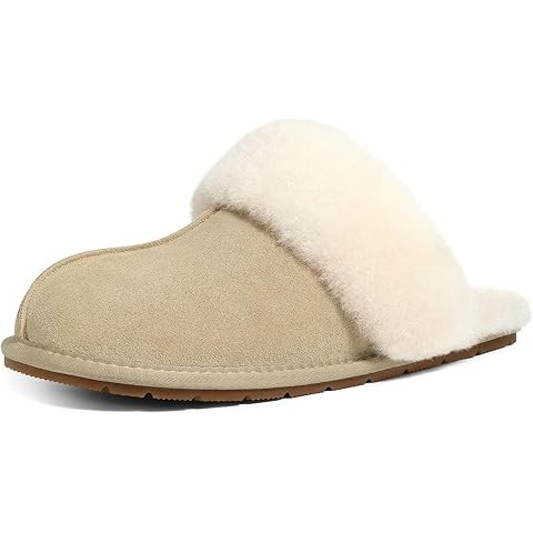 UGG Women's Scuffette II Slipper | Amazon (US)