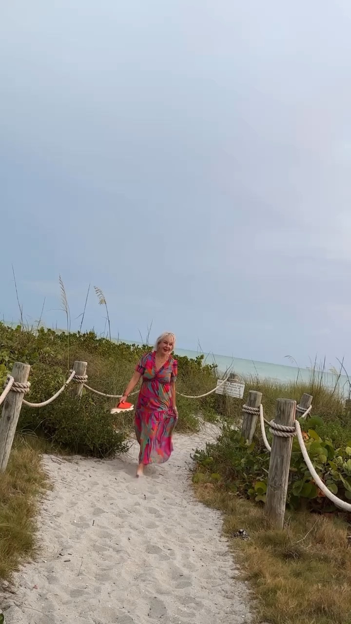  Short Sleeve Boho Floral Printed V Neck Long Dress Ruched Cocktail Party Maxi Wedding Dresses resortwear 
Sorel slides also come in black and tann

#LTKVideo #LTKFindsUnder50 #LTKOver40