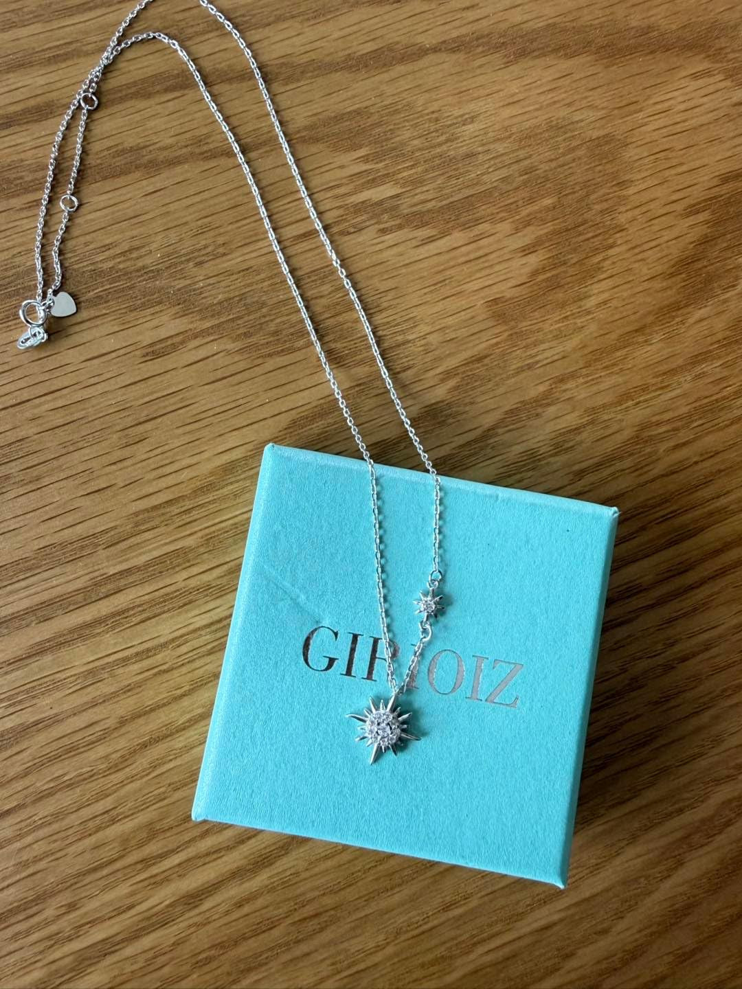 Silver pendant necklace

Amazon fashion  jewelry necklace 

#LTKmomlife #LTKgrwm #LTKootd