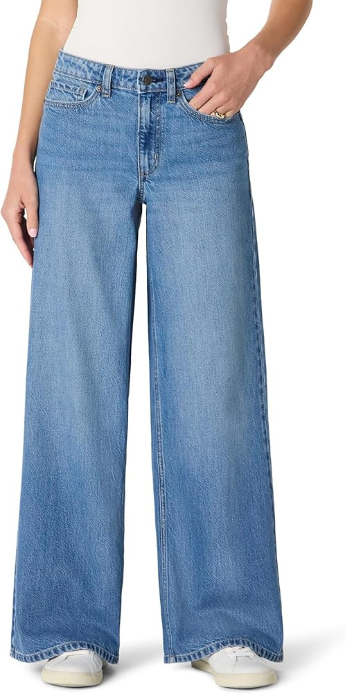 Amazon Essentials Women's Ultra Soft Mid-Rise Wide Leg Jean | Amazon (US)