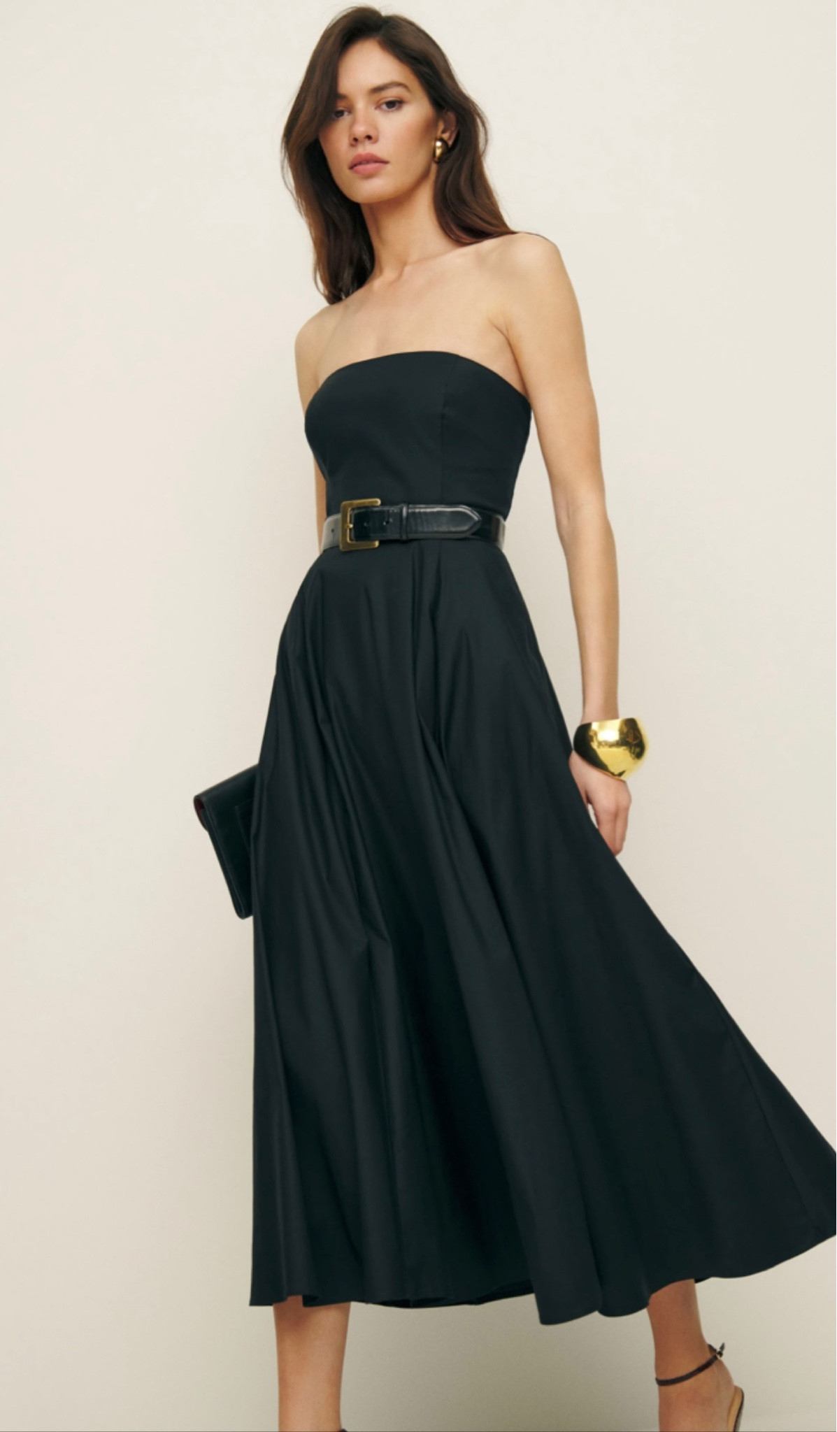 This Astoria dress by Reformation Clothing is the definition of timeless fashion. It’s such a classic silhouette that compliments all body types. It has a bodice which helps accentuate the natural waist line. I absolutely adore this dress and would style it with flats and very minimal jewelry. 



Black dress outfit
Wedding guest outfit 
Black dress classy
Black dress outfit party 
Black dress outfit classy elegant 
Black dress aesthetic 
Black dress classy elegant long
Wardrobe staple 
Little black dress 
Chic dress 
Sophisticated look for women 
Strapless dress 
A line dress 
Vintage dress 



#LTKstyletip