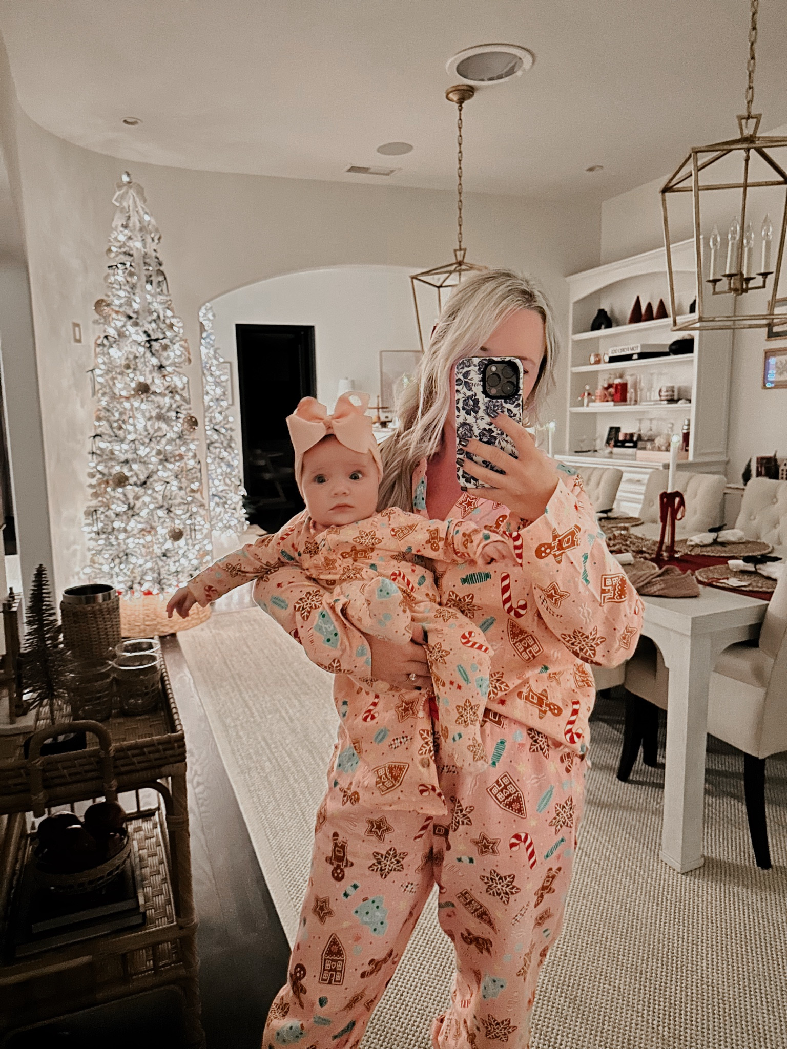 🐻Matching family Christmas jammies 
🐻Gingerbread candy joggers I sized up for a looser fit
🐻Sophie is wearing 3-6mos and there a tad big, she’s almost 6mos

On sale 
holiday baby pajamas 

#LTKSaleAlert #LTKFamily #LTKBaby