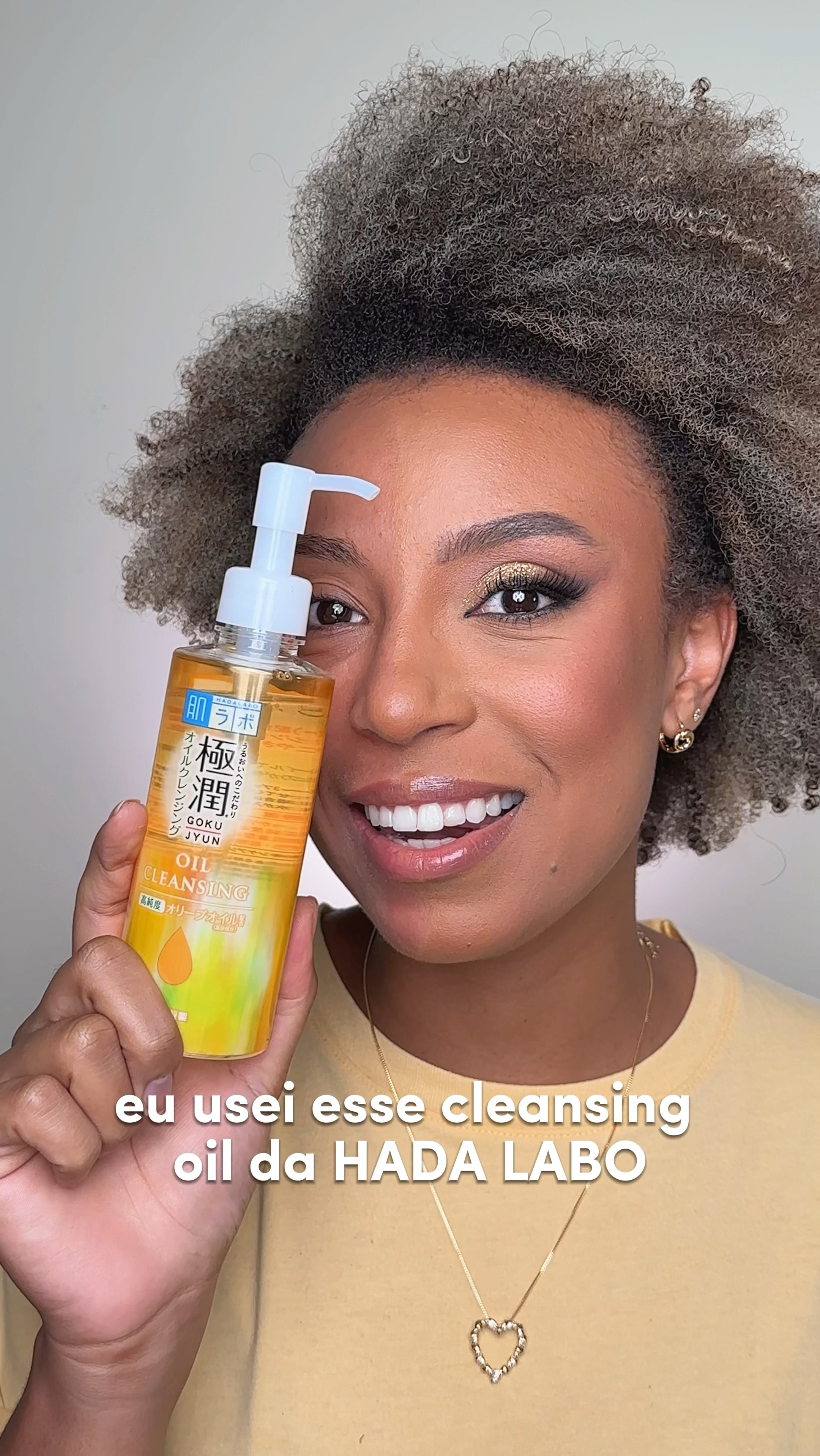 Tirar a maquiagem com apenas um produto já ajuda mil milhões, não é? Eu já usava o balm pra tirar, agora com esse que é + barato, eu vou usar SEM DÓ.

#LTKbeauty #LTKbrasil