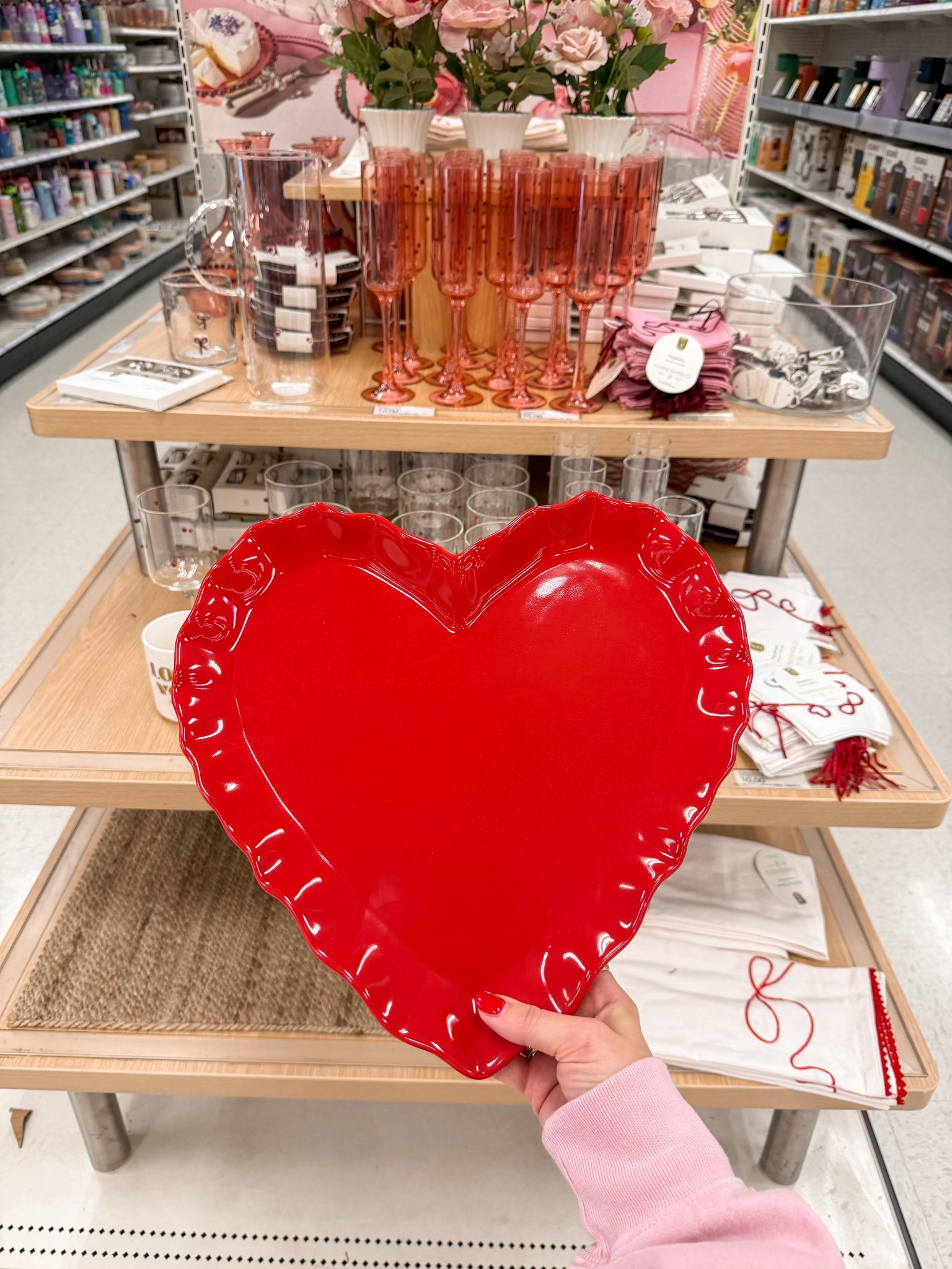 Valentine’s Day home finds at target!

#LTKFindsUnder100 #LTKHome #LTKFindsUnder50