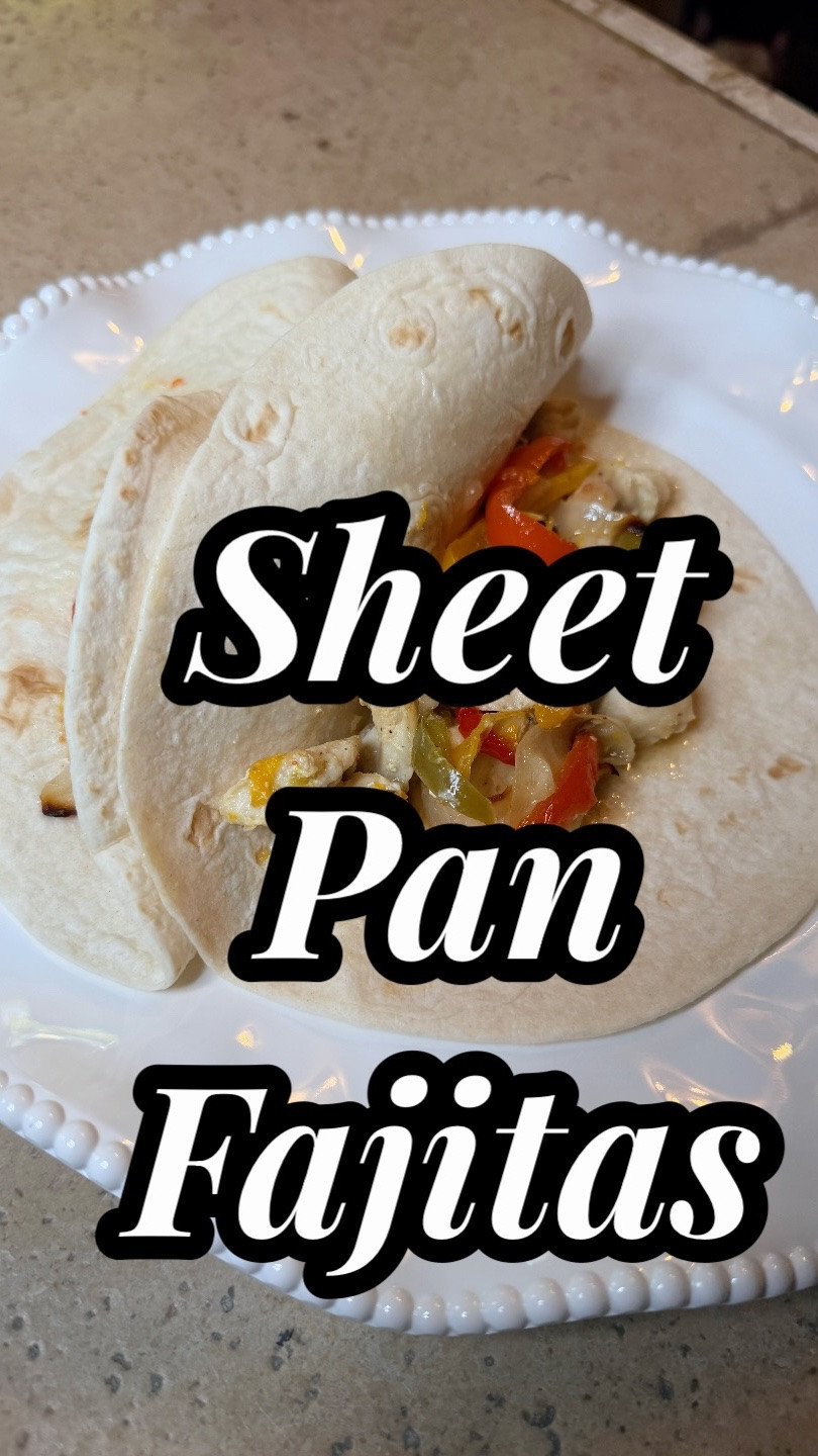 Sheet Pan Fajitas 🌮

Because some nights you need dinner fast, cleanup easy, and a meal everyone will actually eat… even if they pick out the onions. 😂❤️

20 minutes. One pan. Big flavor.

Full recipe here: https://thelastresortlakehouse.com/

#LTKmomlife #LTKfoodie #LTKHome