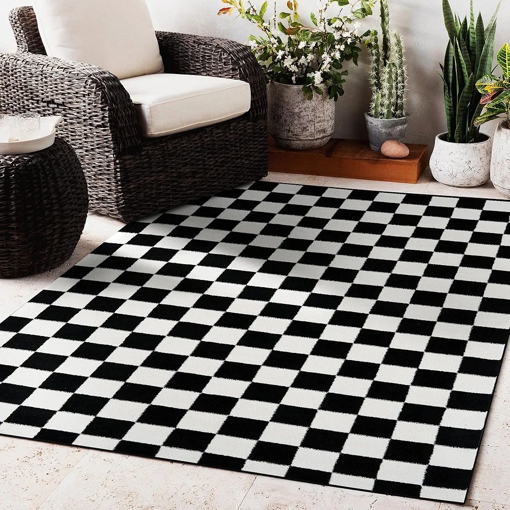 Luxe Weavers Checkered Modern Geometric Black 8x10 Area Rug Non-Shedding Carpet | Amazon (US)
