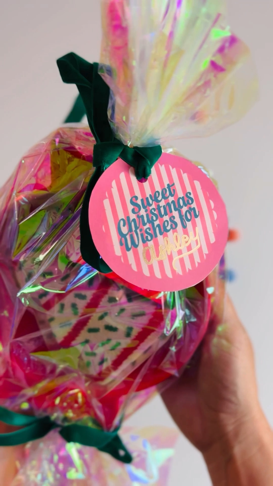 The key to that golden Christmas gift tag for your wrapping magic is this marker! You need it!

#LTKHoliday #LTKHome #LTKGiftGuide