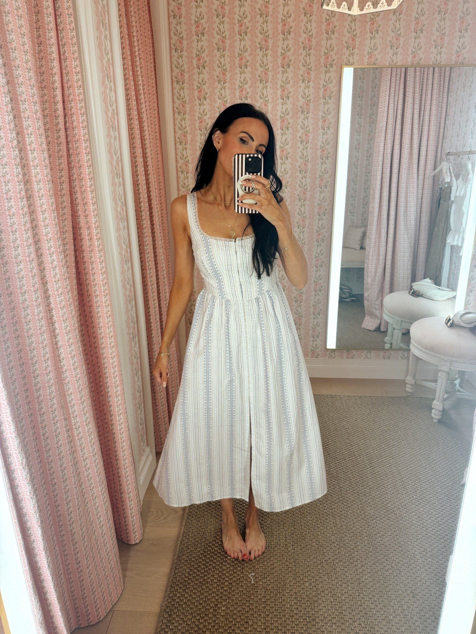 This dress from LSF is sooo gorgeous. I almost had to grab it. Fit is TTS. Very flattering 