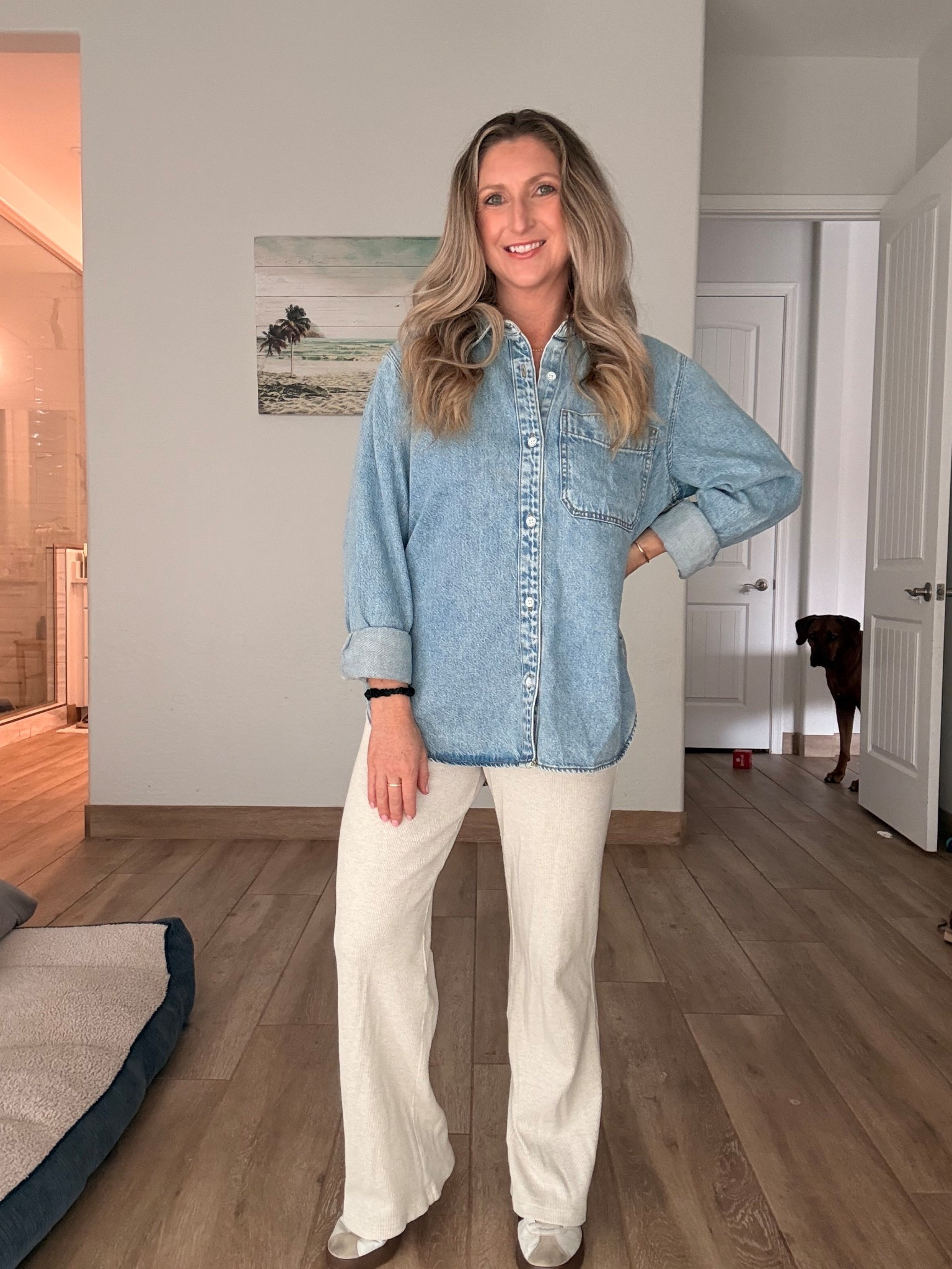 Cute and comfortable casual outfit 

Size up in the shirt for an oversized look

#LTKootd #LTKdayinmylife #LTKmomlife