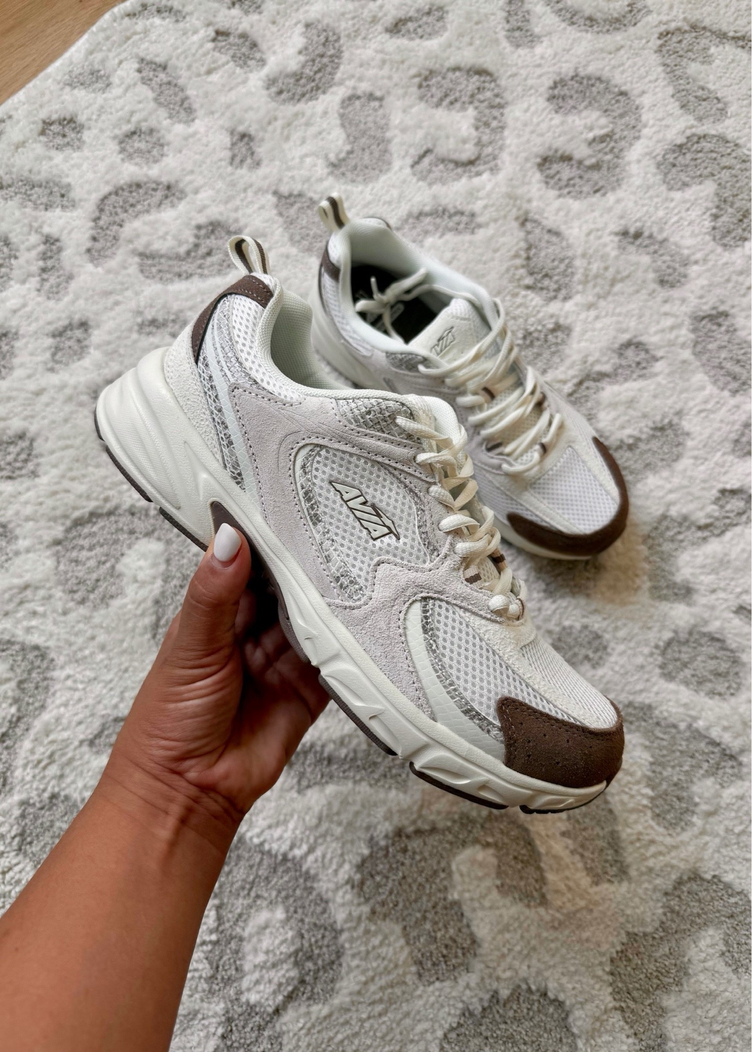 the most perfect fall sneakers from @Walmart

#LTKSeasonal #LTKTall #LTKCon