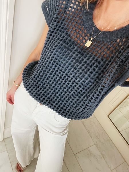 One of my favorites from my cellajaneblog spring collection! Wearing size small in this sweater vest 