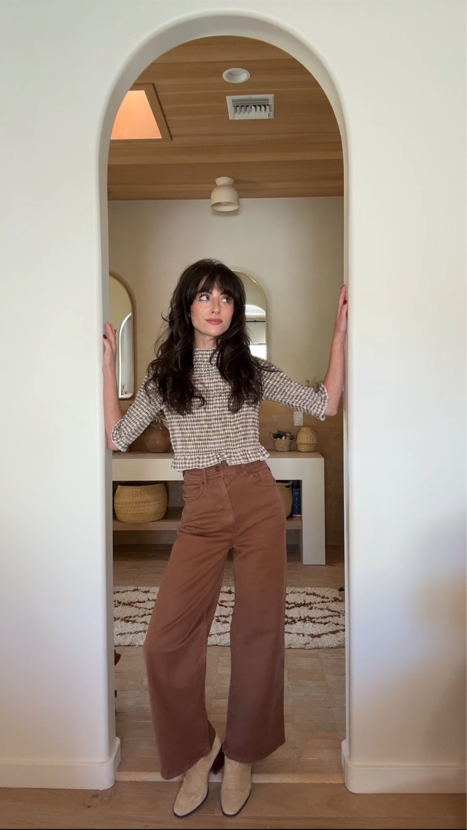 Love this gingham ruffle top with brown wide leg jeans. Perfect fall look - comfy thanksgiving outfit idea too! 

#LTKHoliday #LTKStyleTip #LTKSeasonal