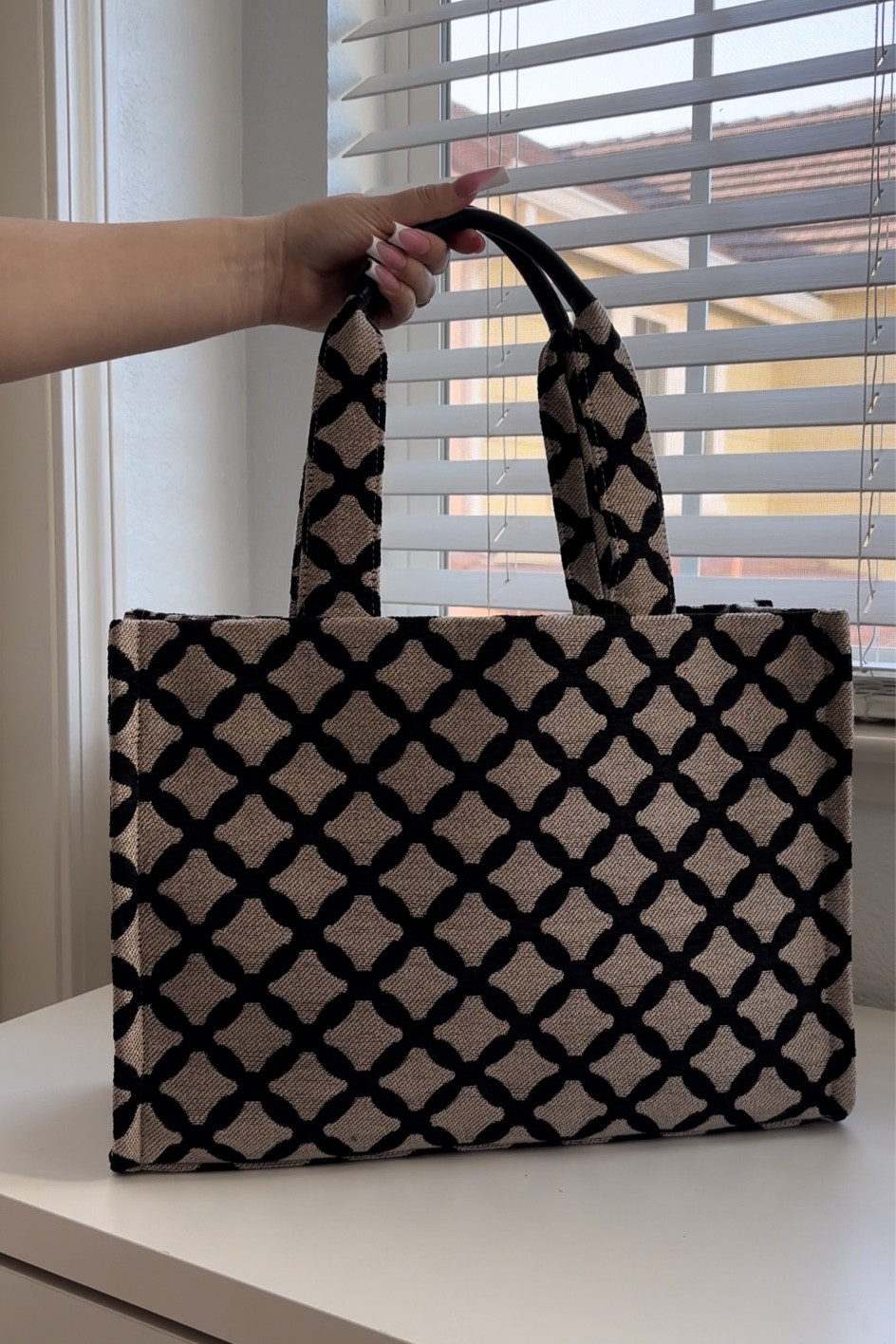 H&M tote bag